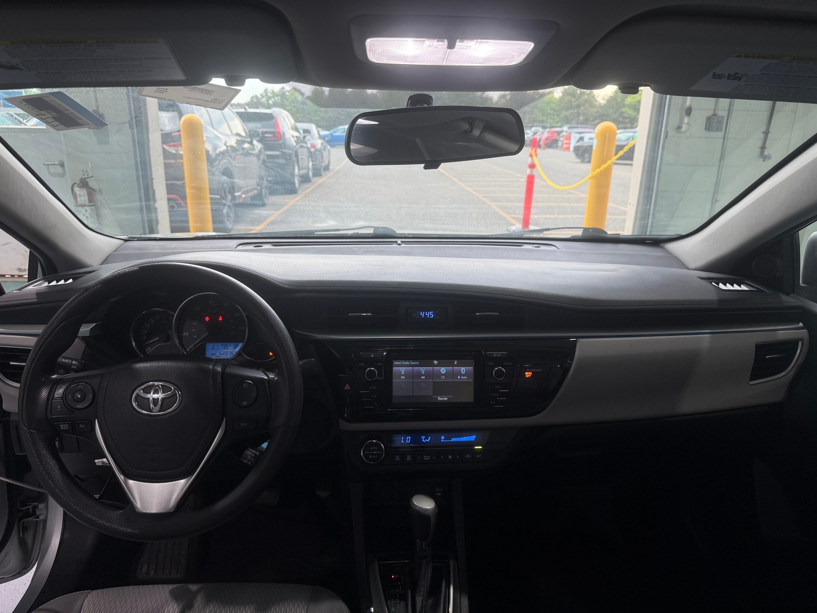 Thumbnail: 2014 Toyota Corolla - 3