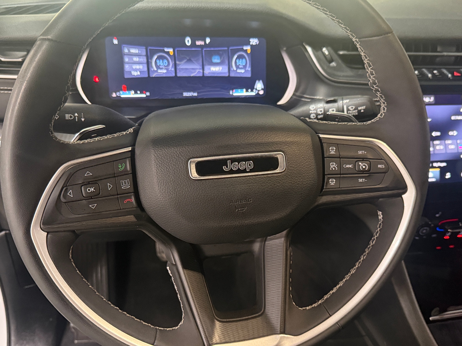 Thumbnail: 2023 Jeep Grand Cherokee - 5