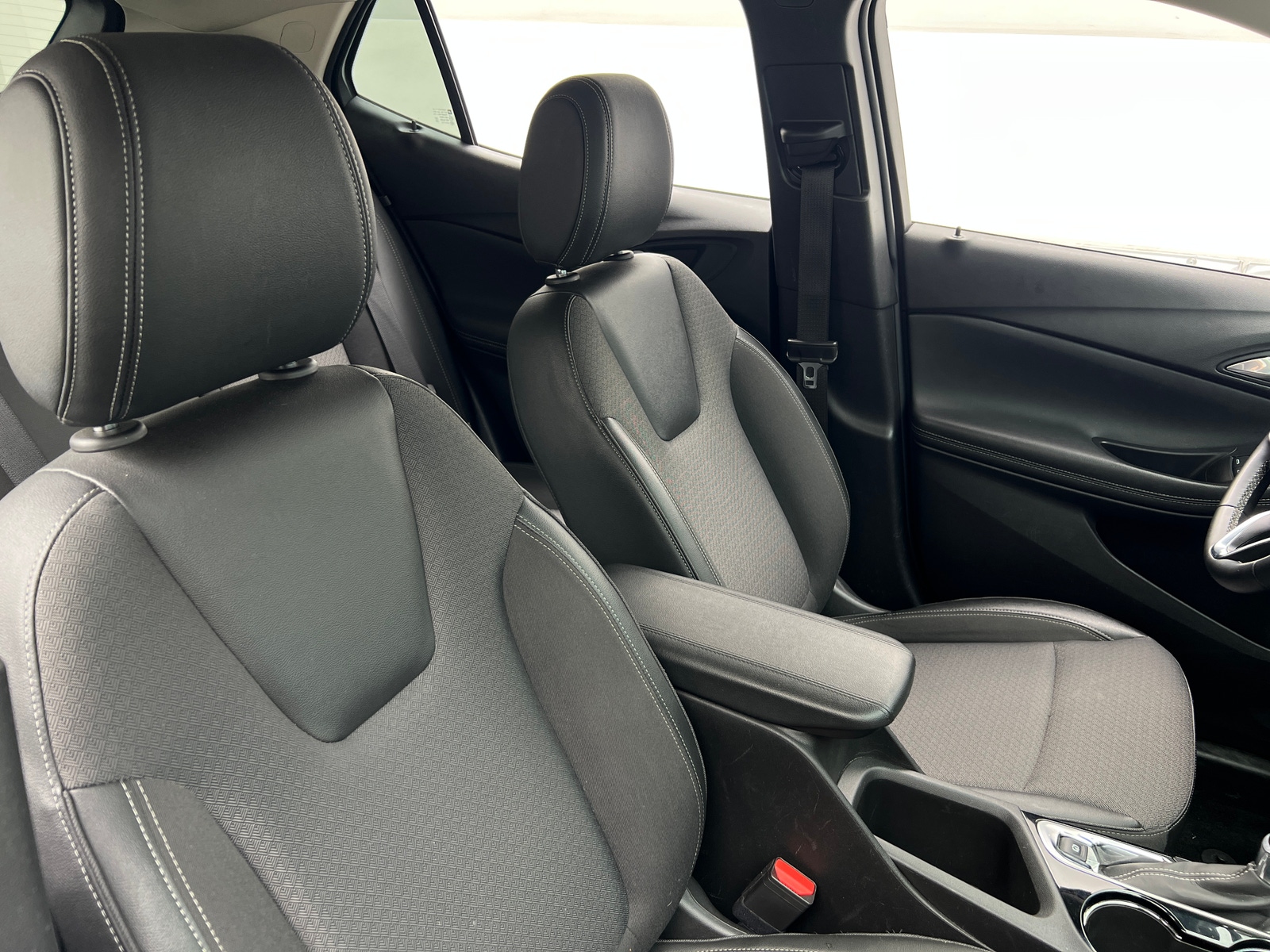 Thumbnail: 2025 Buick Encore GX - 2