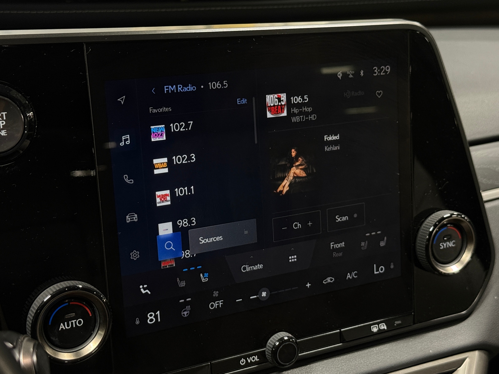 Thumbnail: 2023 Lexus RX - 4