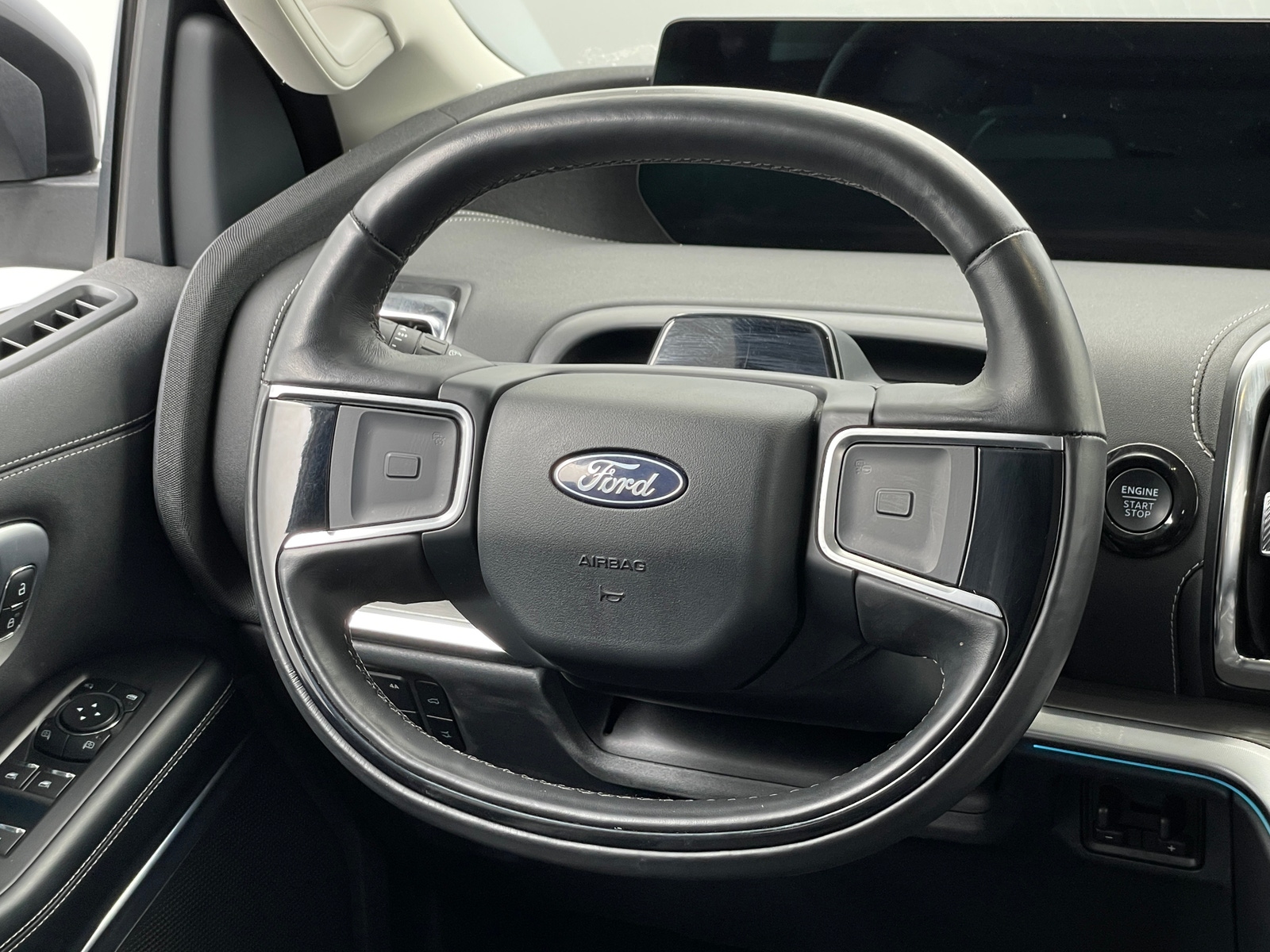 Thumbnail: 2025 Ford Expedition - 4