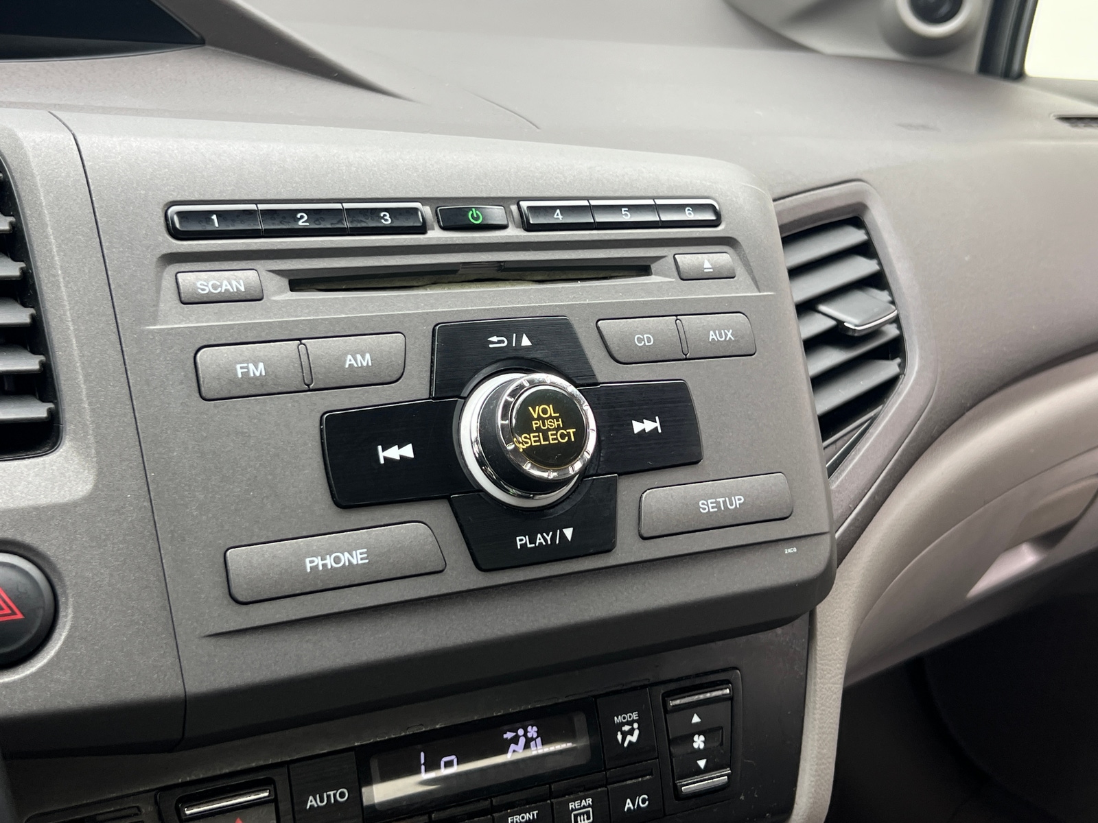 Thumbnail: 2012 Honda Civic - 4