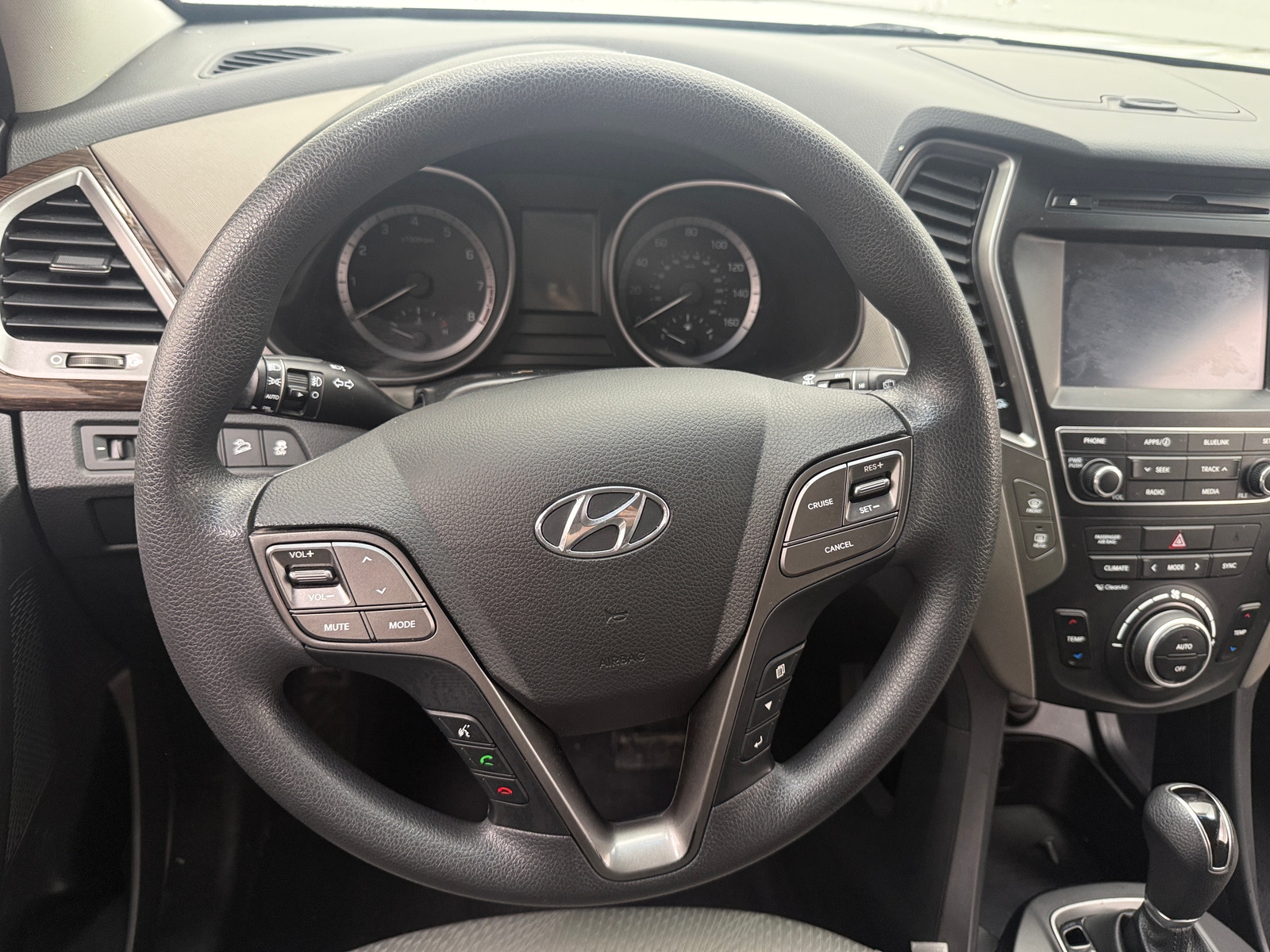 Thumbnail: 2017 Hyundai Santa Fe - 5