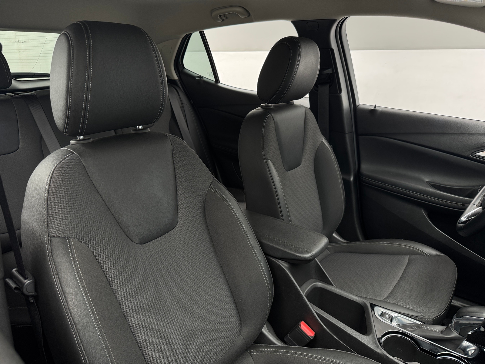 Thumbnail: 2025 Buick Encore GX - 2