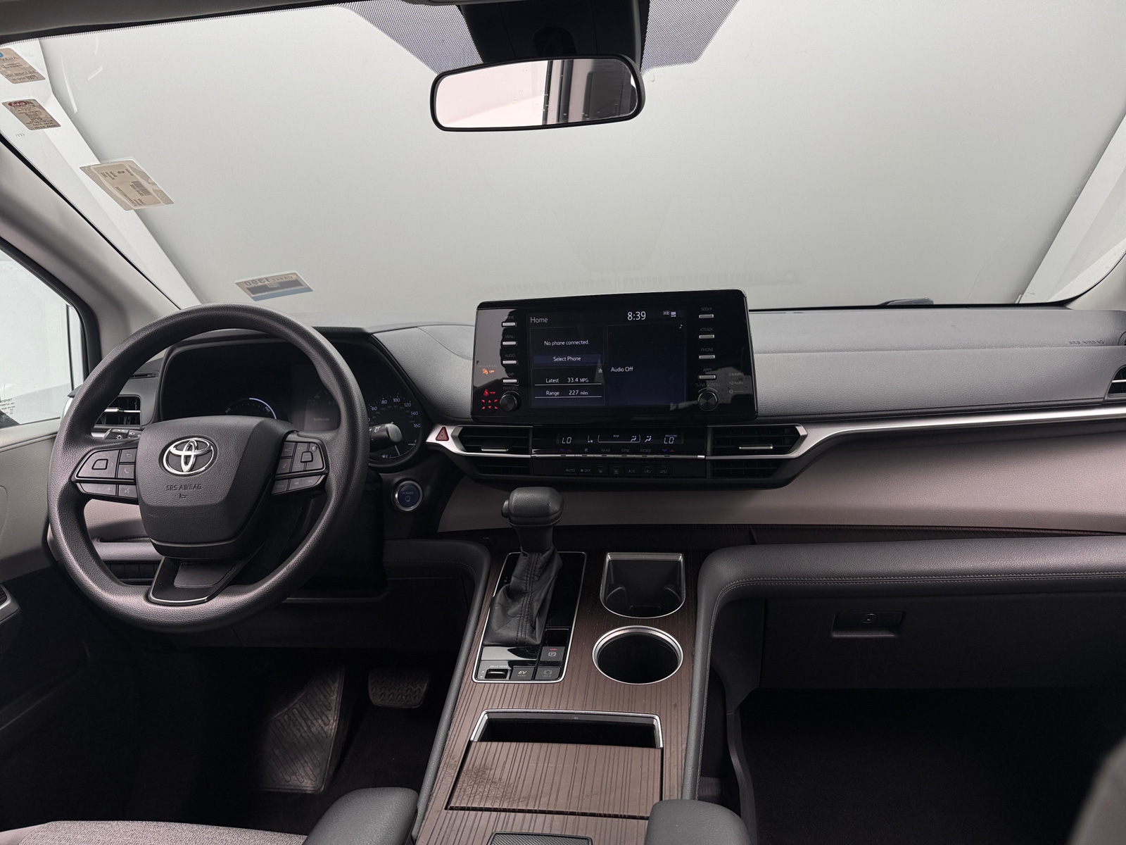 Thumbnail: 2022 Toyota Sienna - 3