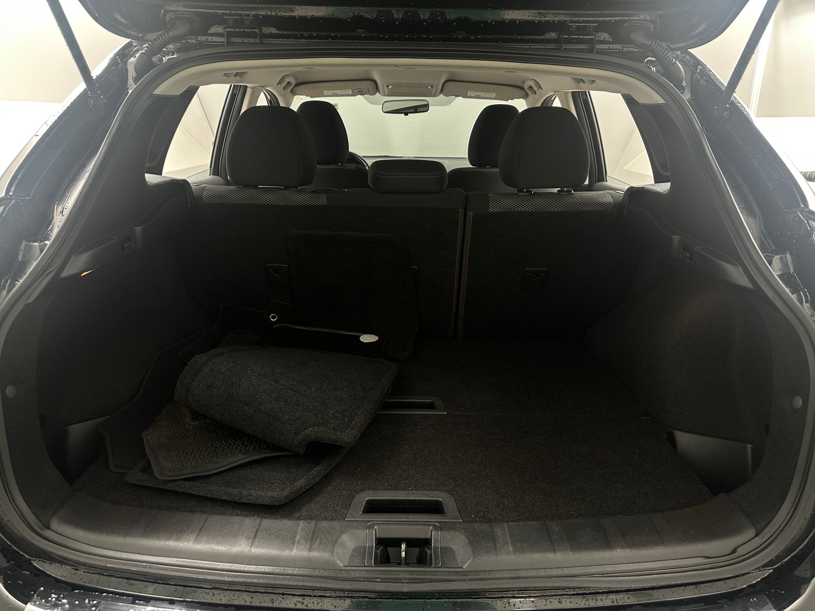Thumbnail: 2018 Nissan Rogue Sport - 7