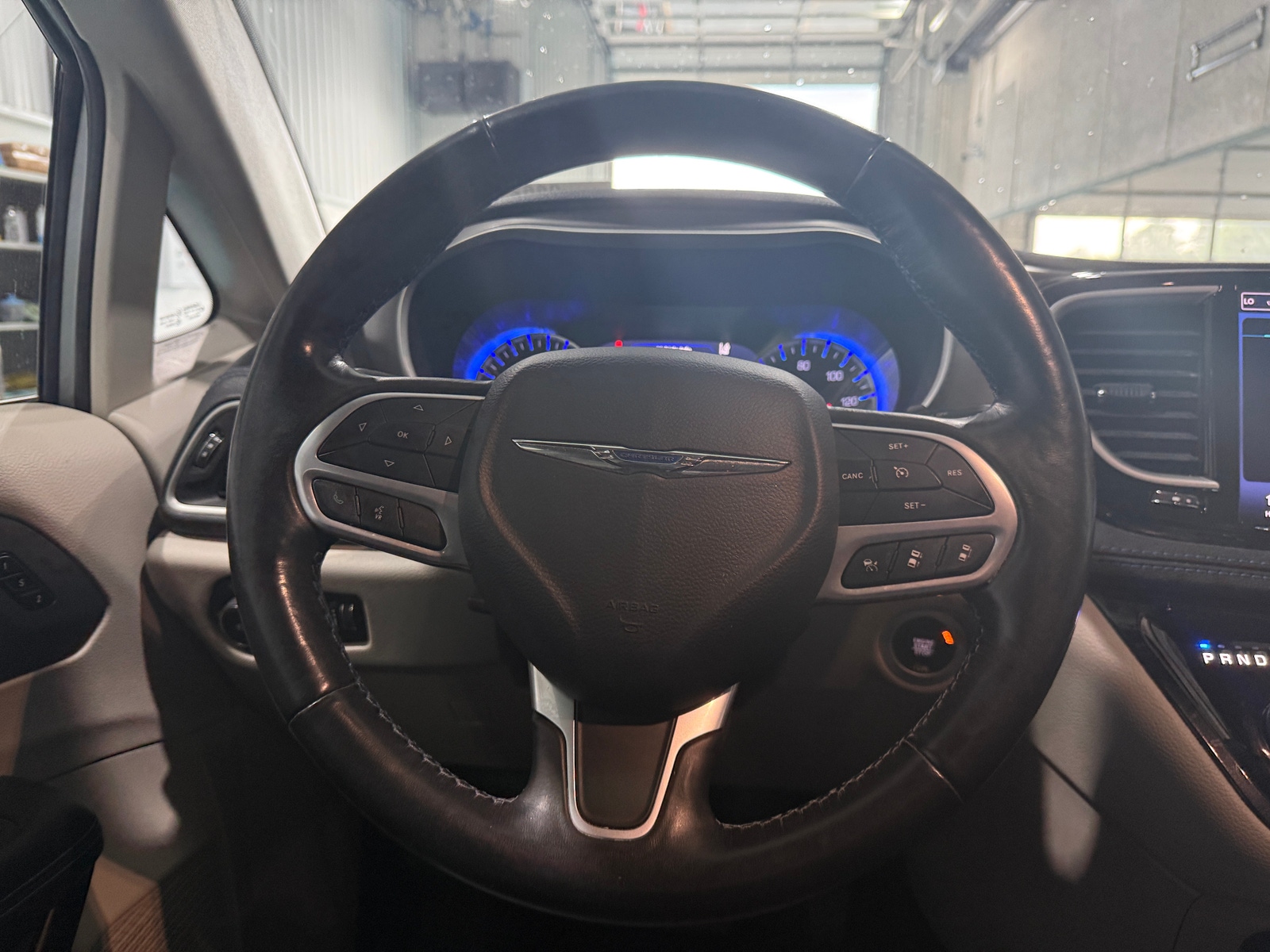 Thumbnail: 2021 Chrysler Pacifica - 4