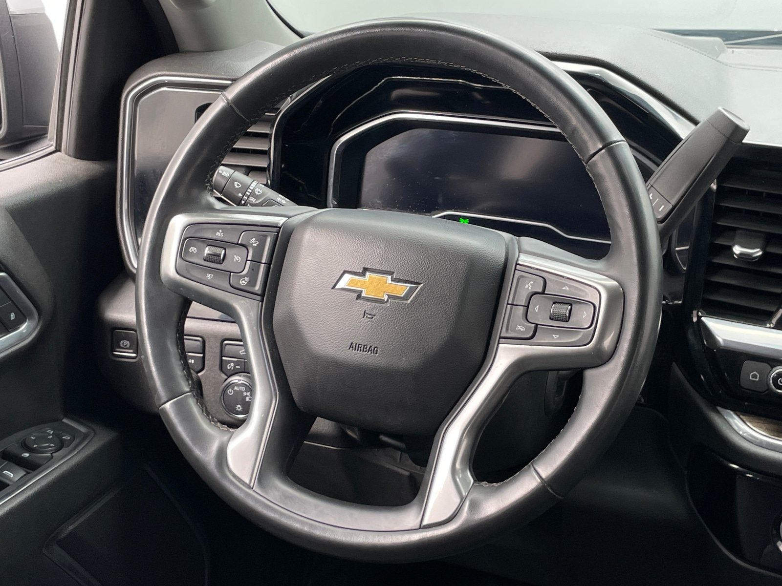 Thumbnail: 2023 Chevrolet Silverado 1500 - 5