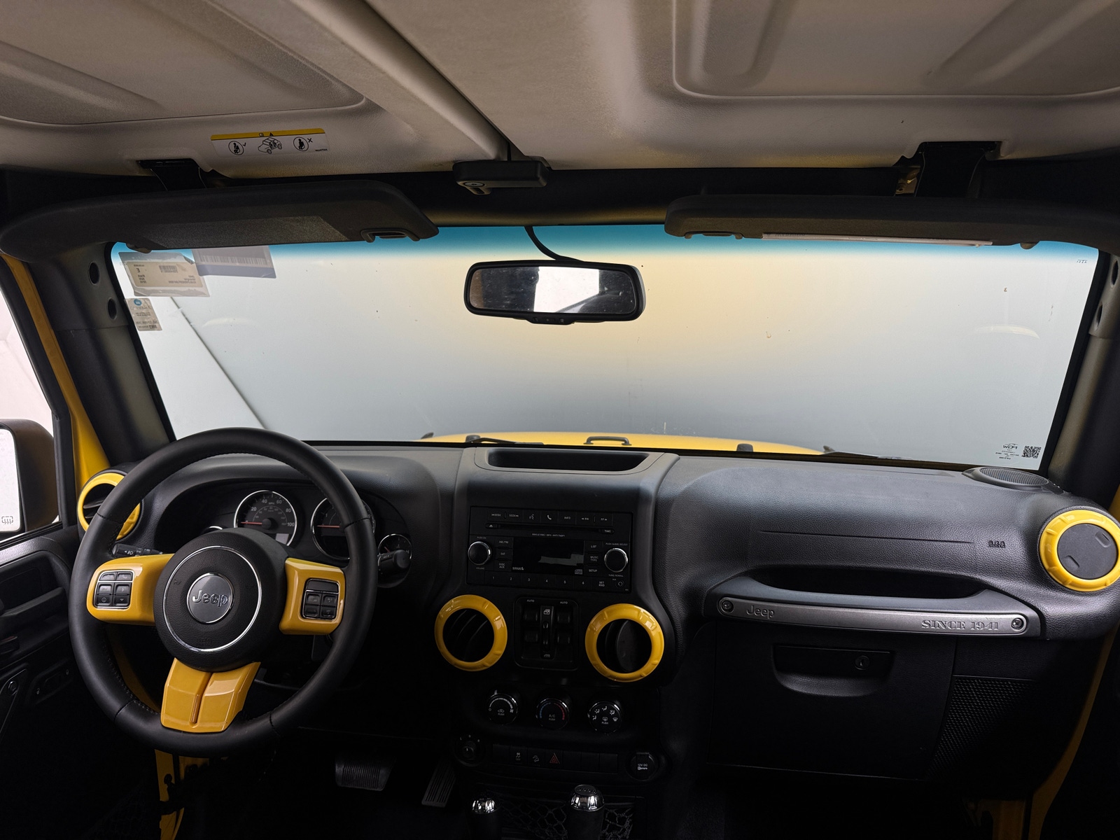 Thumbnail: 2015 Jeep Wrangler - 3