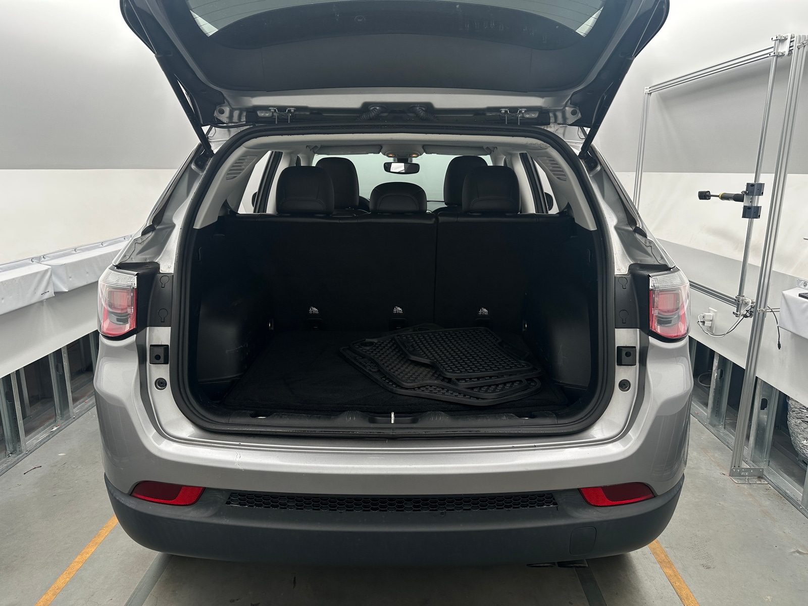 Thumbnail: 2020 Jeep Compass - 7