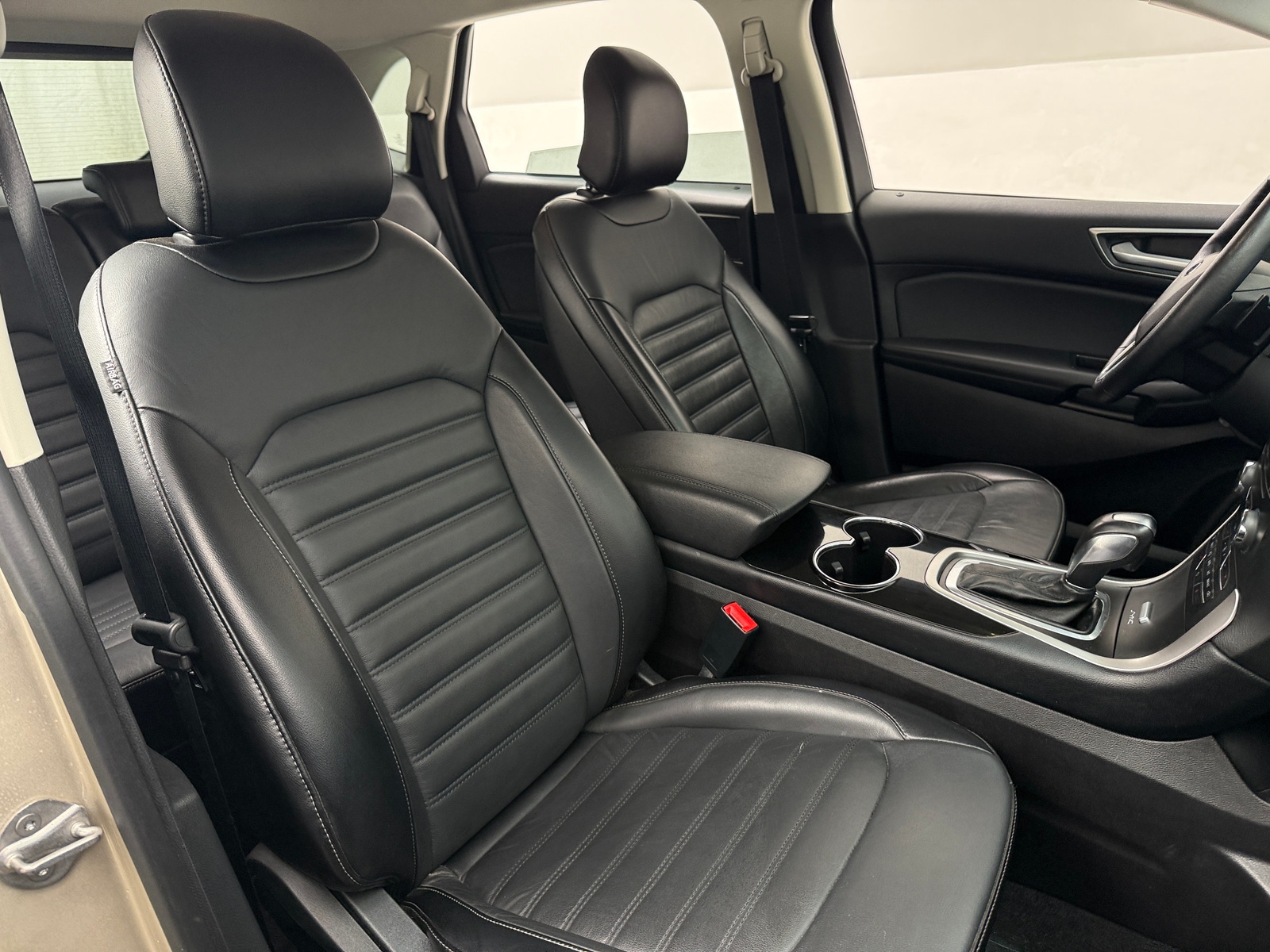 Thumbnail: 2017 Ford Edge - 2