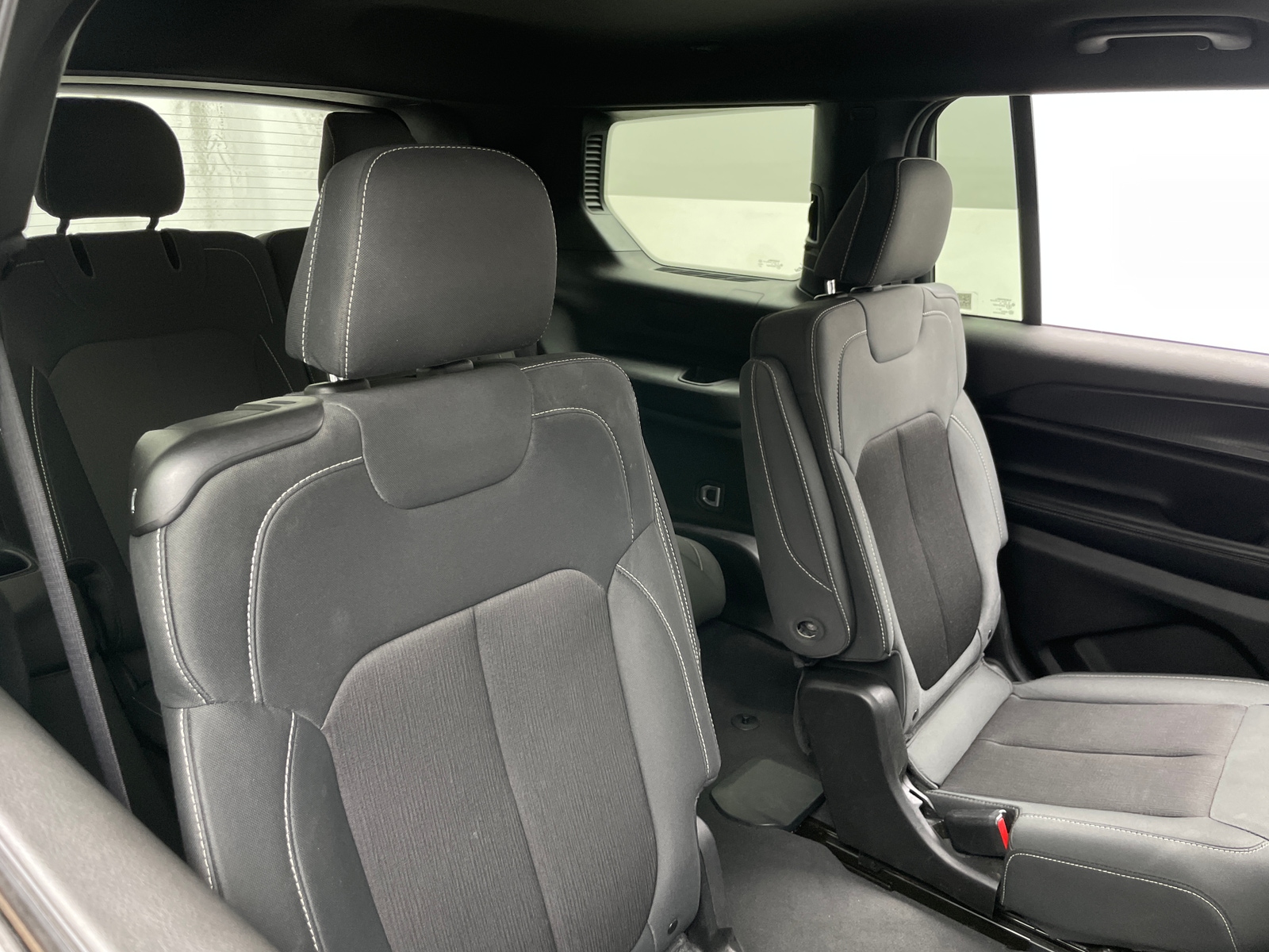 Thumbnail: 2024 Jeep Grand Cherokee L - 6