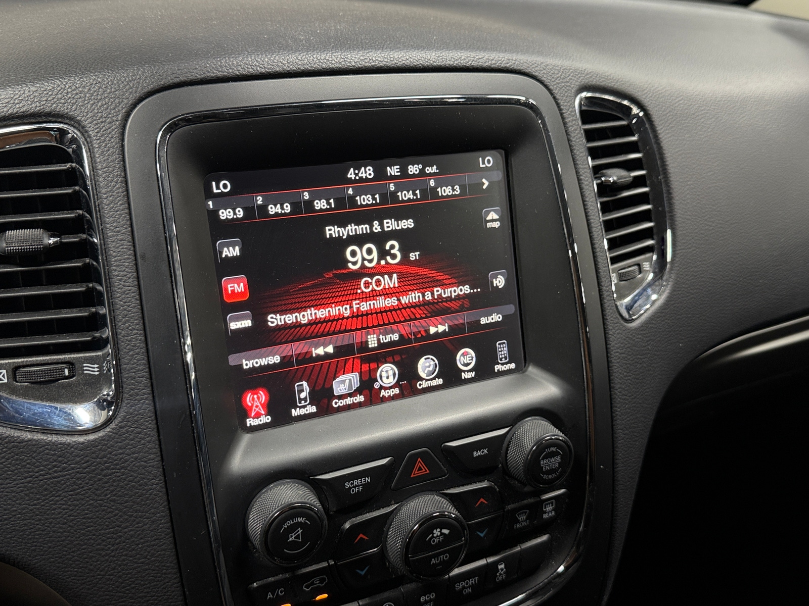 Thumbnail: 2017 Dodge Durango - 3