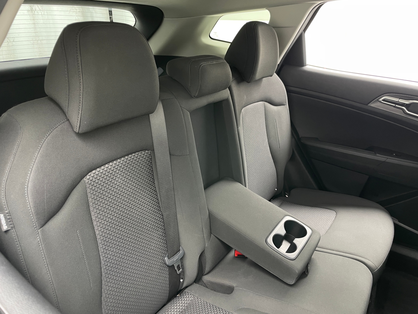 Thumbnail: 2025 Kia Sportage - 6