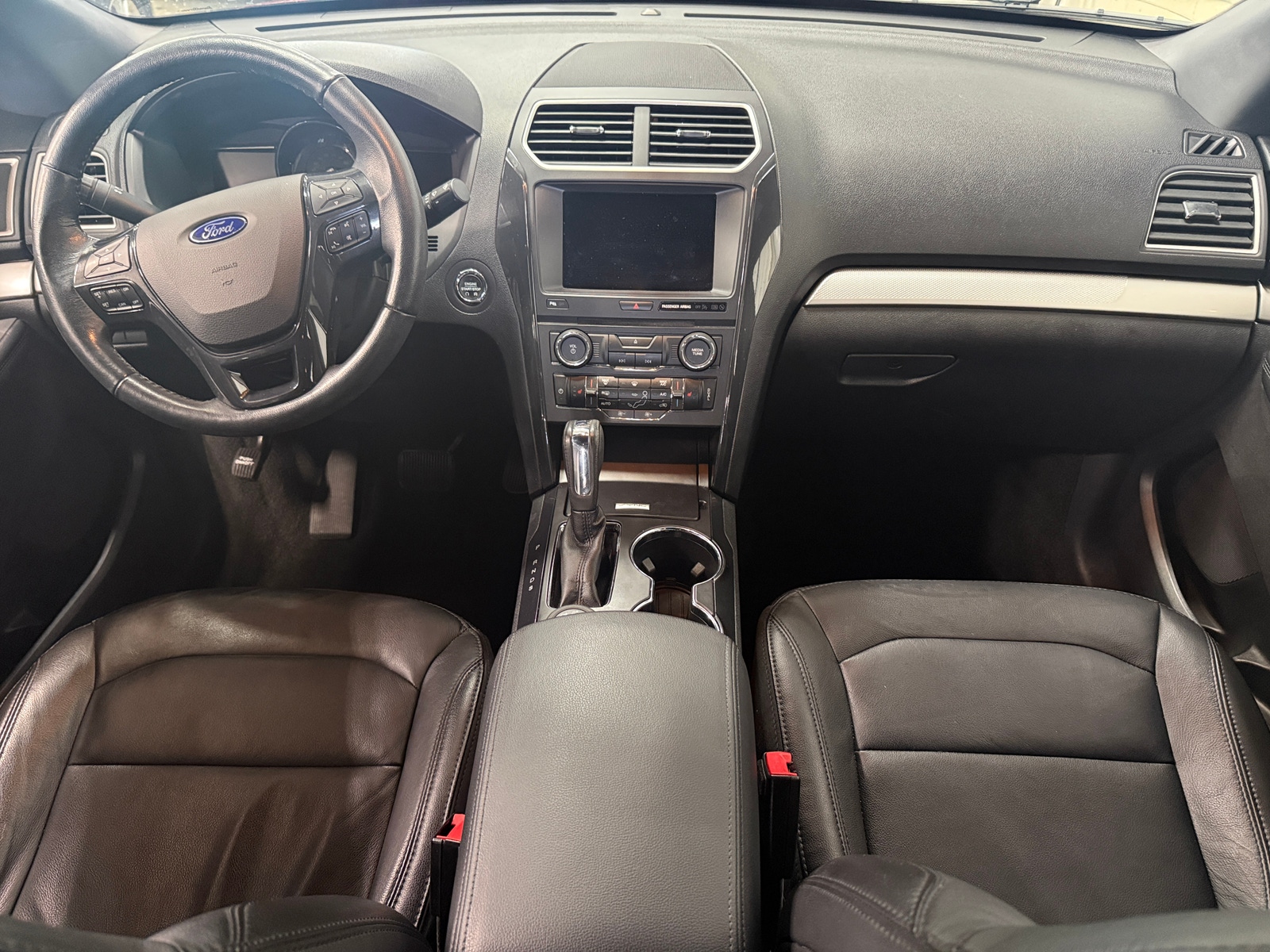 Thumbnail: 2017 Ford Explorer - 3