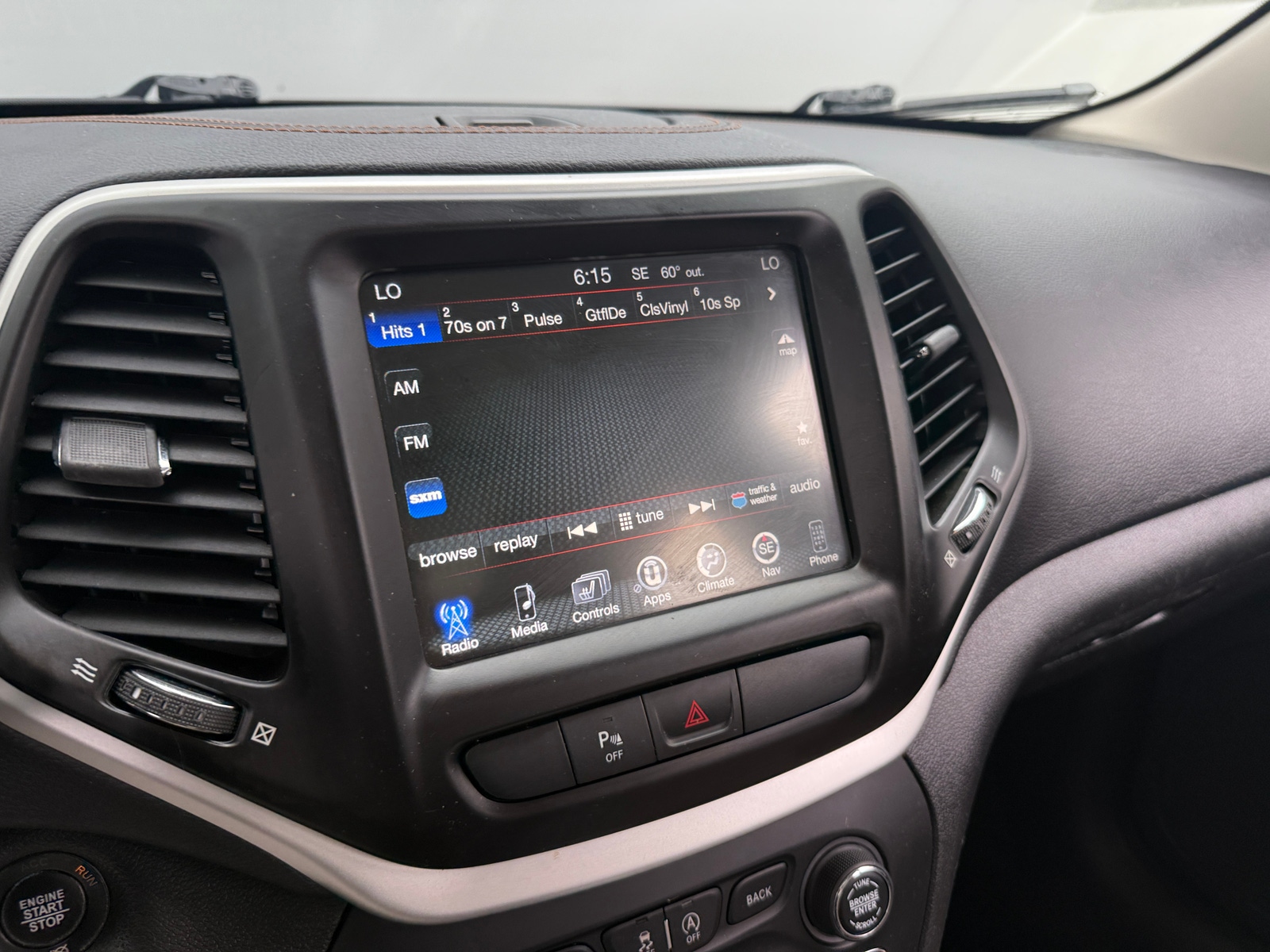 Thumbnail: 2018 Jeep Cherokee - 3
