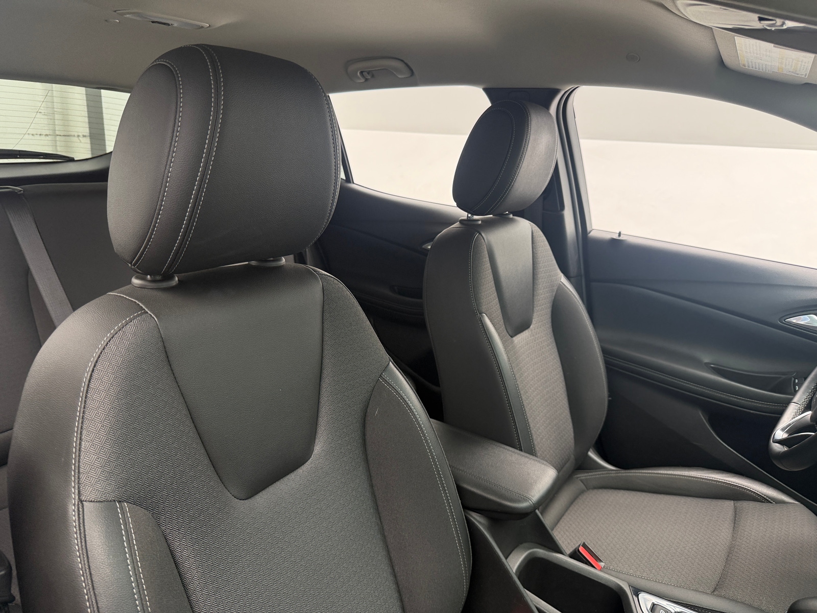 Thumbnail: 2025 Buick Encore GX - 2