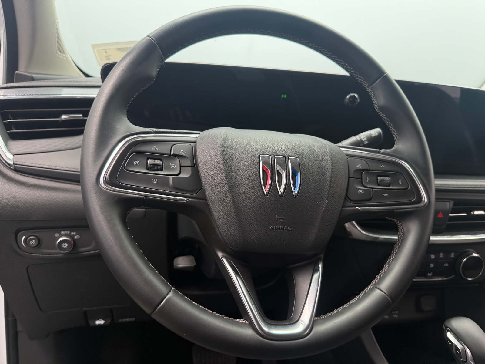 Thumbnail: 2025 Buick Encore GX - 5