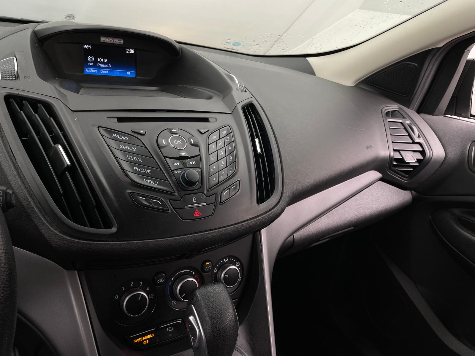 Thumbnail: 2016 Ford Escape - 4