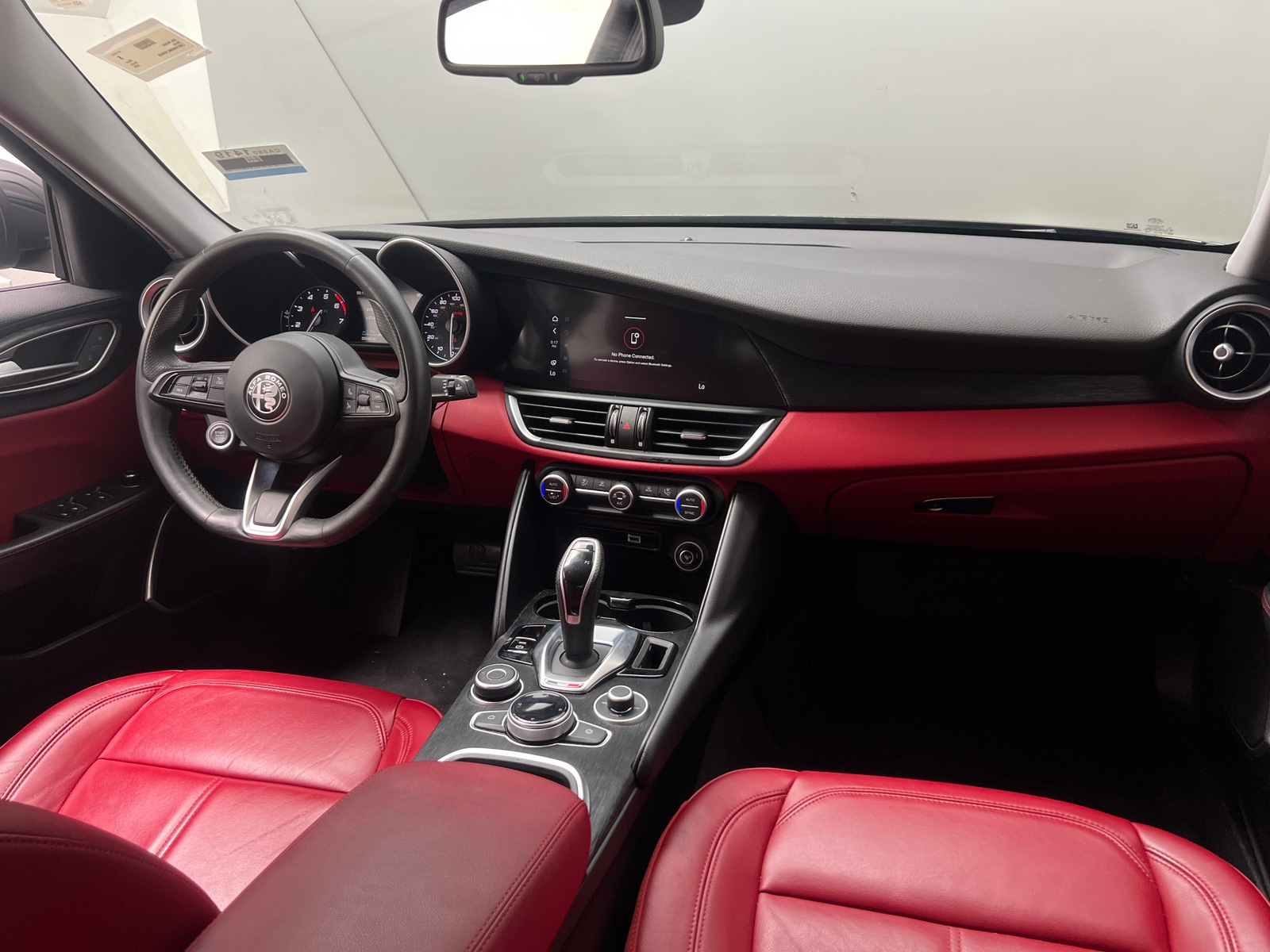 Thumbnail: 2020 Alfa Romeo Giulia - 2
