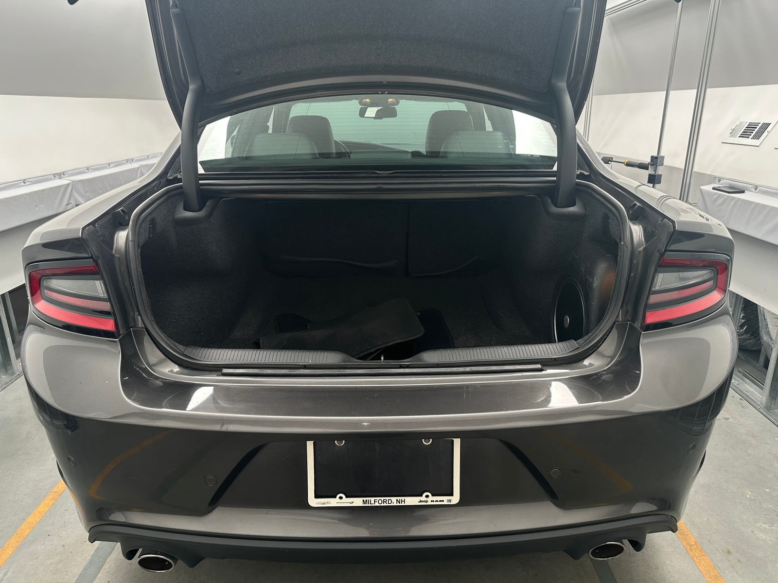 Thumbnail: 2022 Dodge Charger - 7