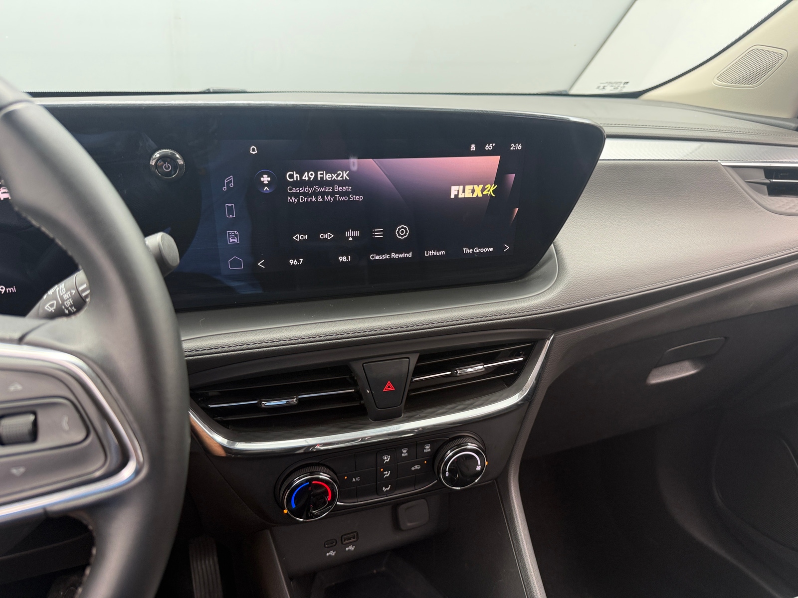 Thumbnail: 2025 Buick Encore GX - 3