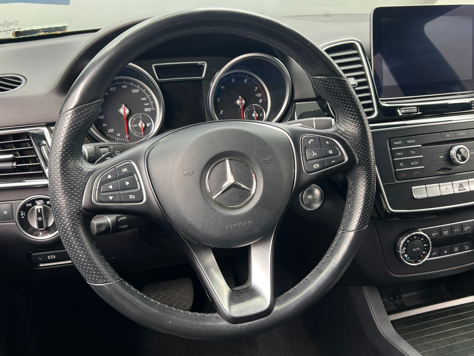 Thumbnail: 2018 Mercedes-Benz GLE - 4