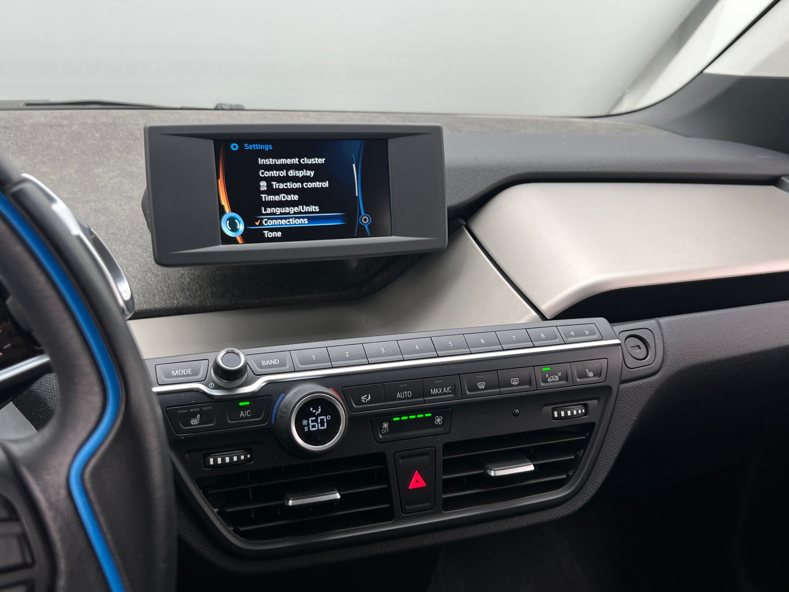 Thumbnail: 2017 BMW i3 - 4