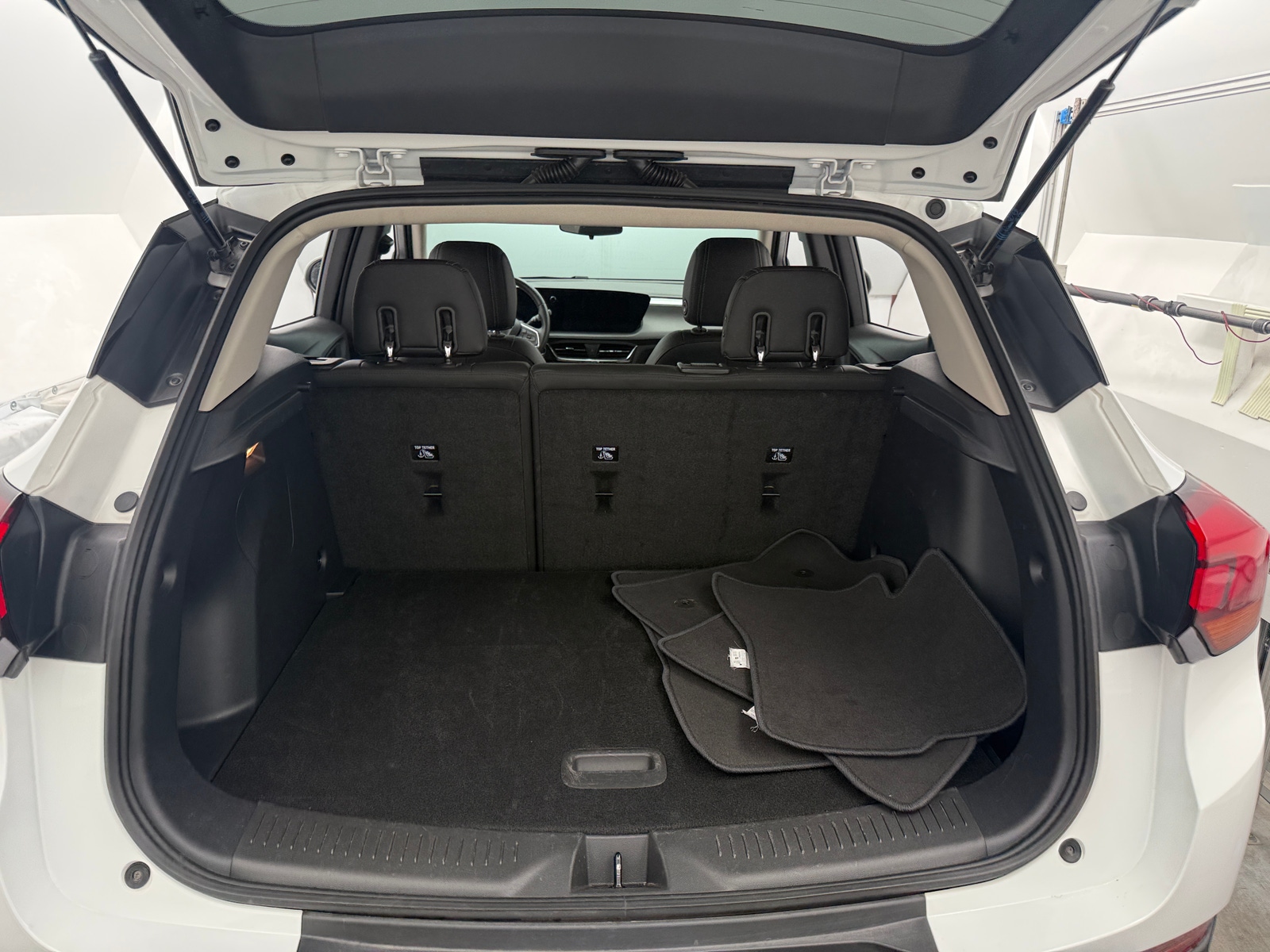 Thumbnail: 2025 Buick Encore GX - 6