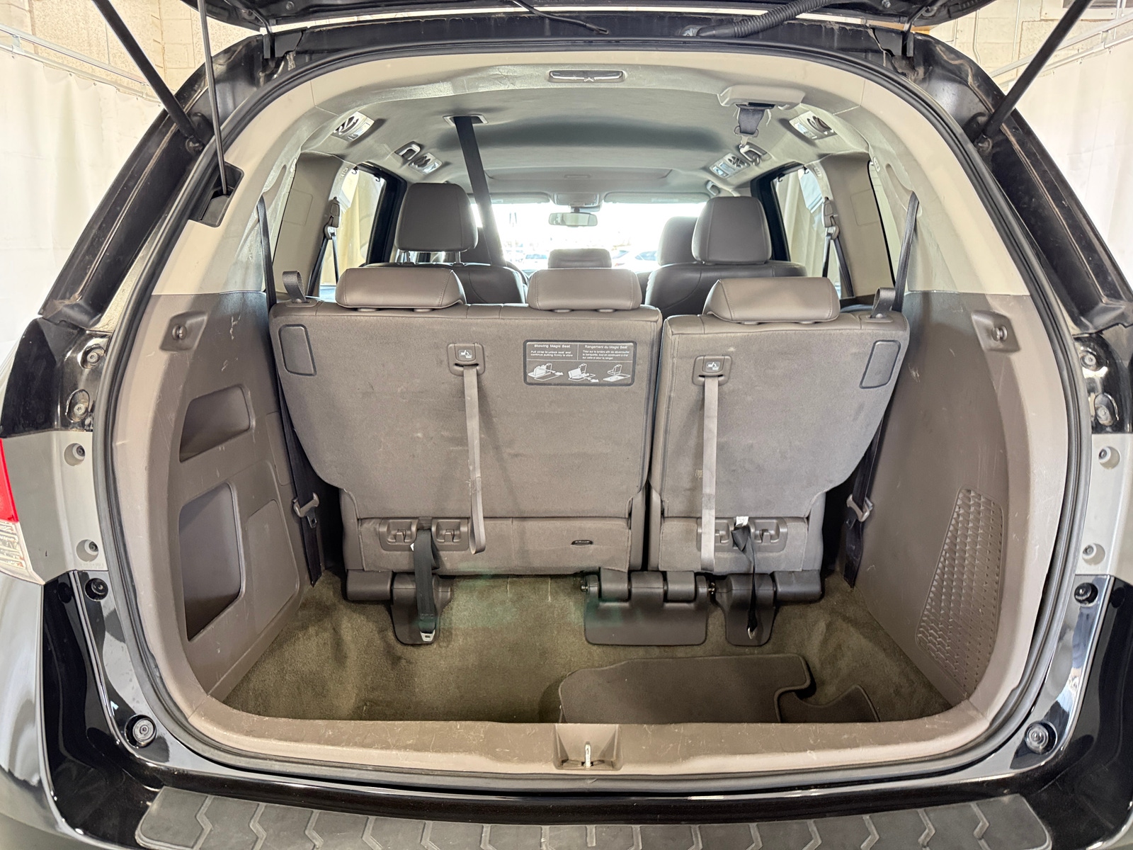 Thumbnail: 2014 Honda Odyssey - 6