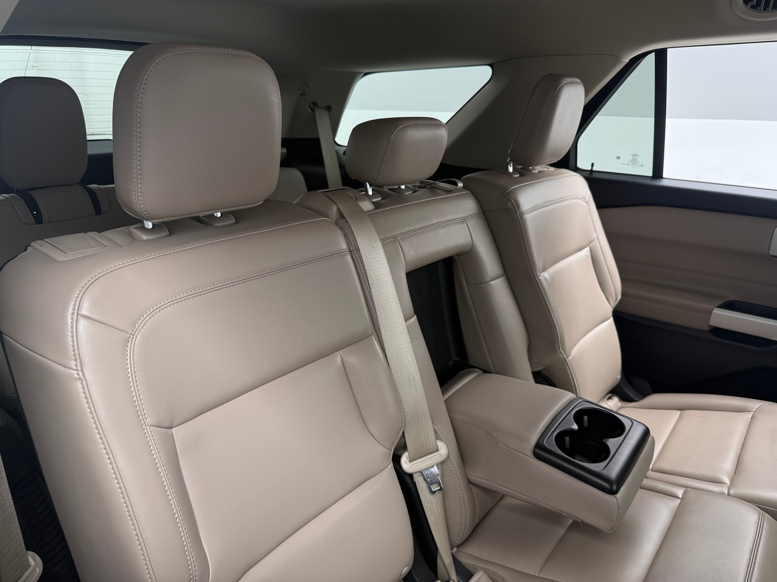 Thumbnail: 2021 Ford Explorer - 5