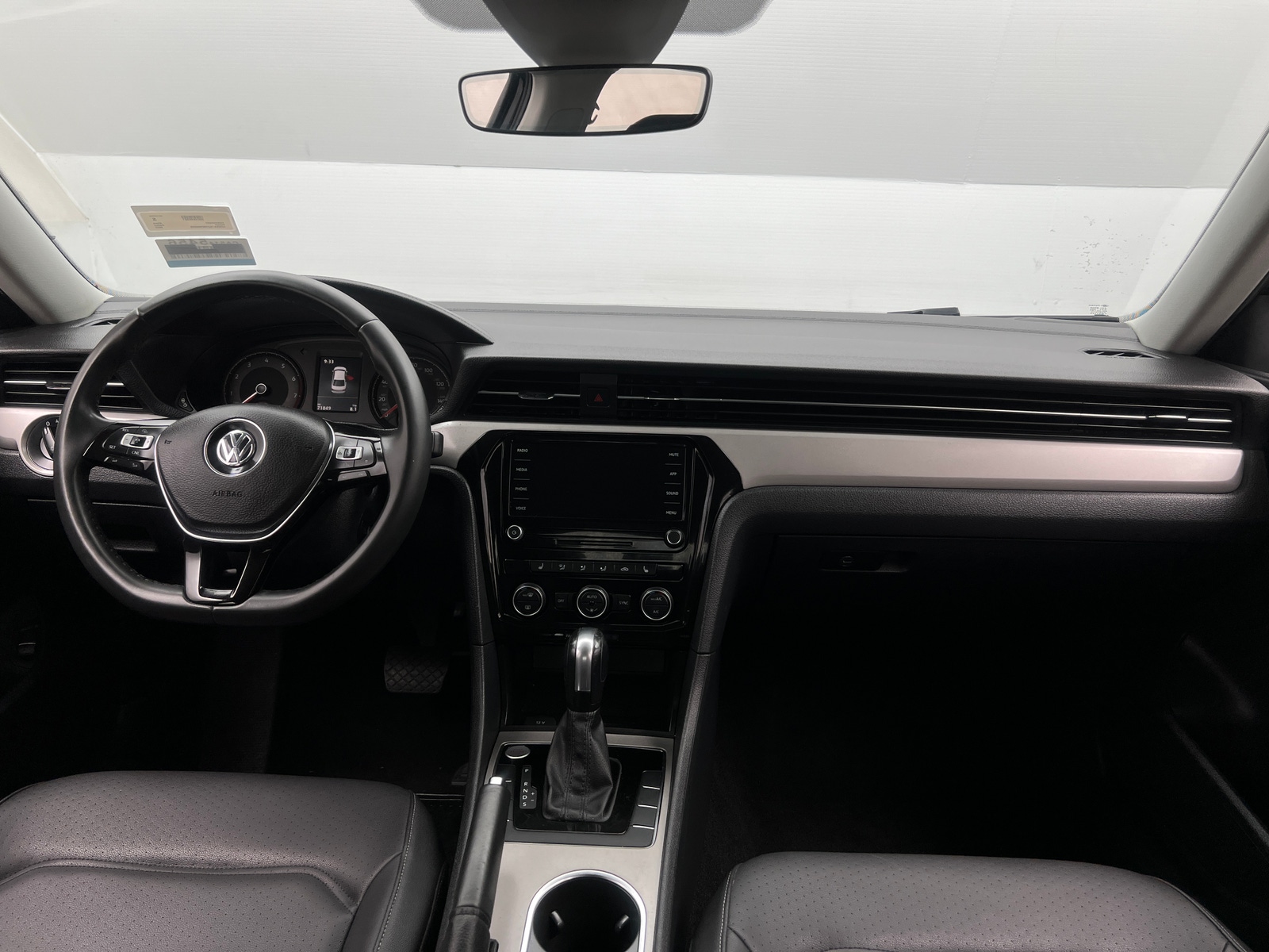 Thumbnail: 2022 Volkswagen Passat - 2