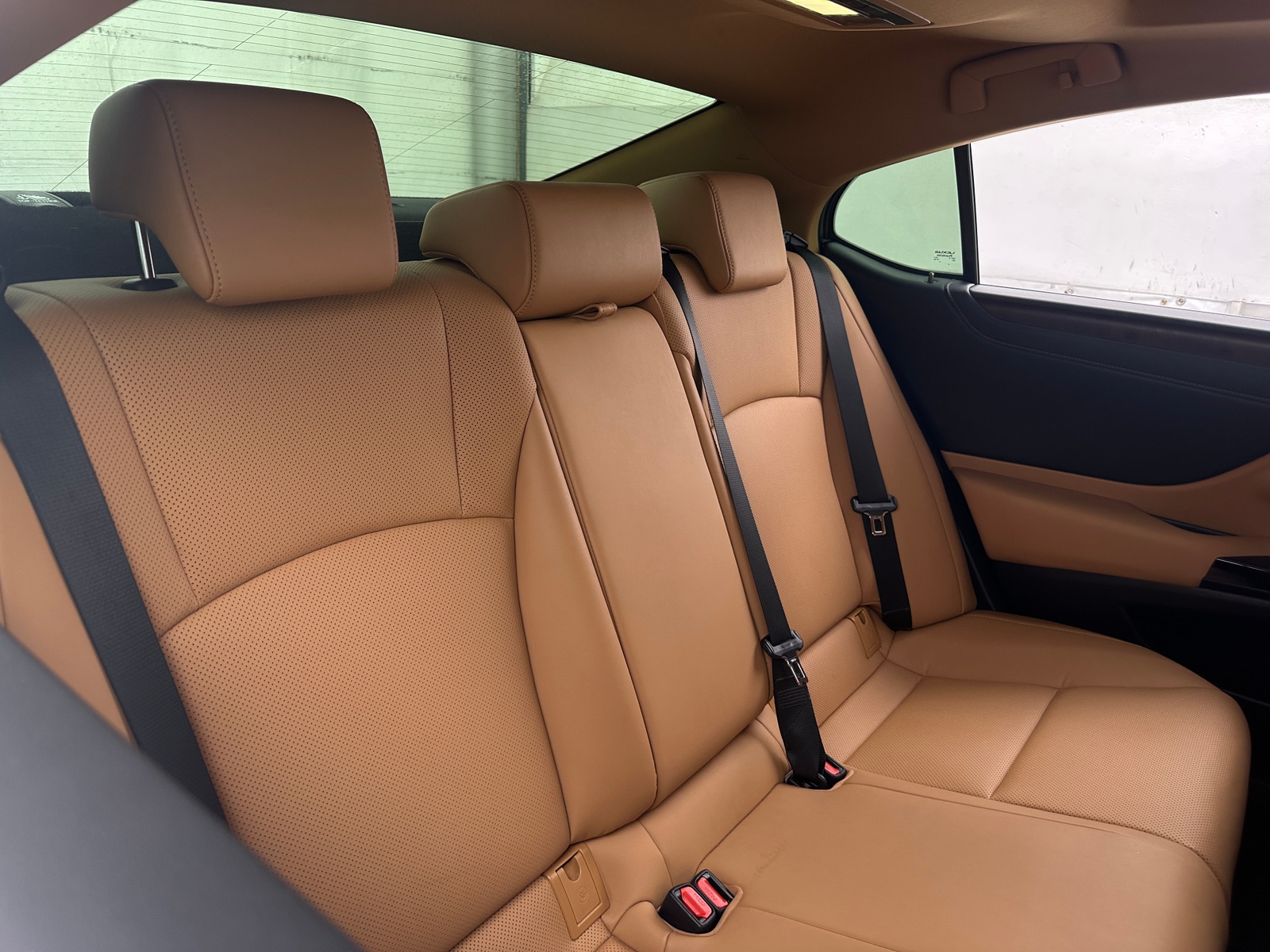 Thumbnail: 2023 Lexus ES - 5