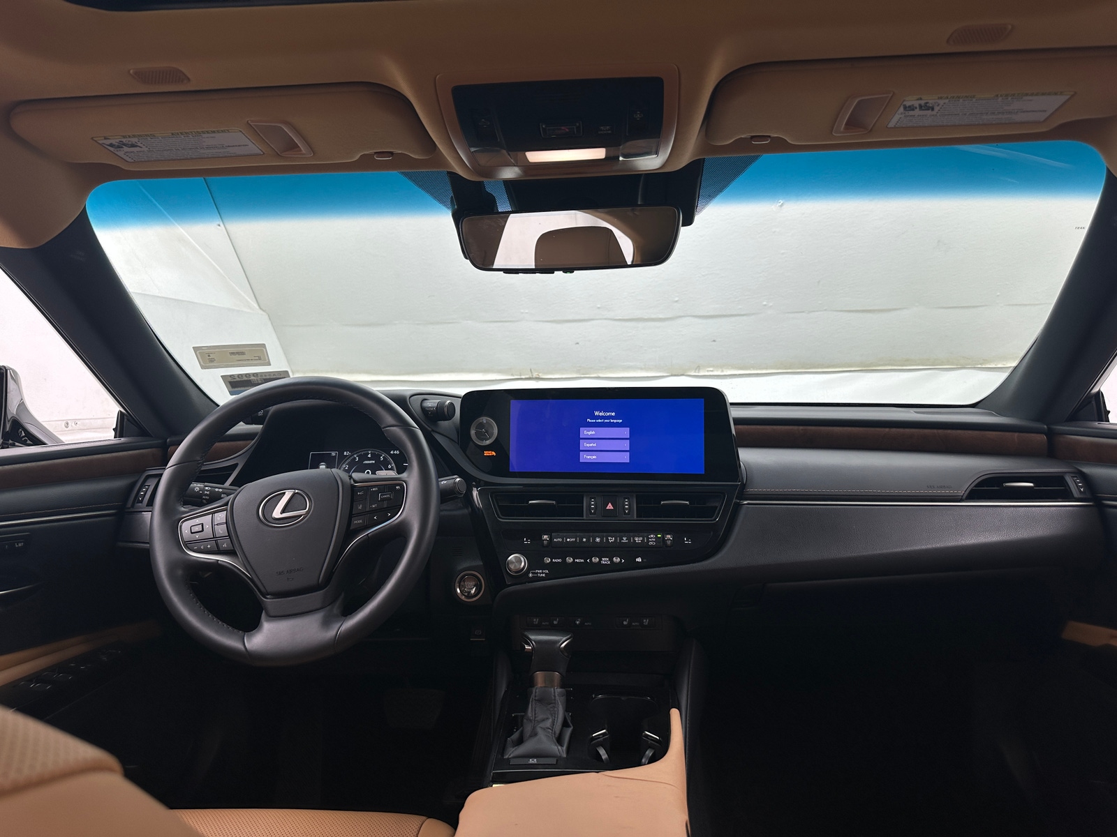 Thumbnail: 2023 Lexus ES - 2