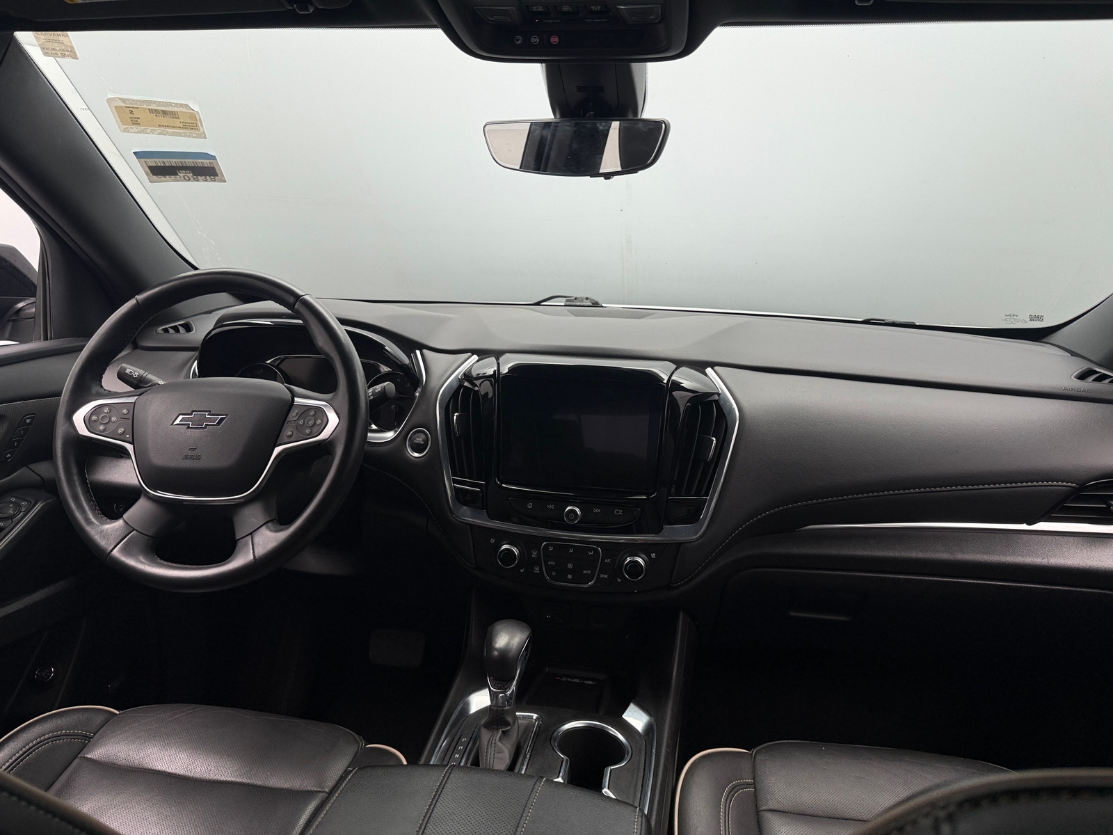 Thumbnail: 2022 Chevrolet Traverse - 2