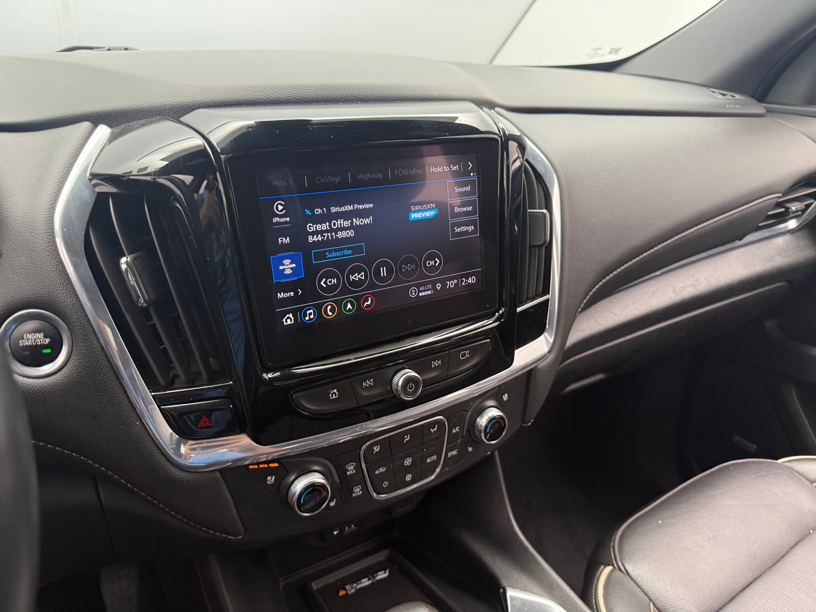 Thumbnail: 2022 Chevrolet Traverse - 3