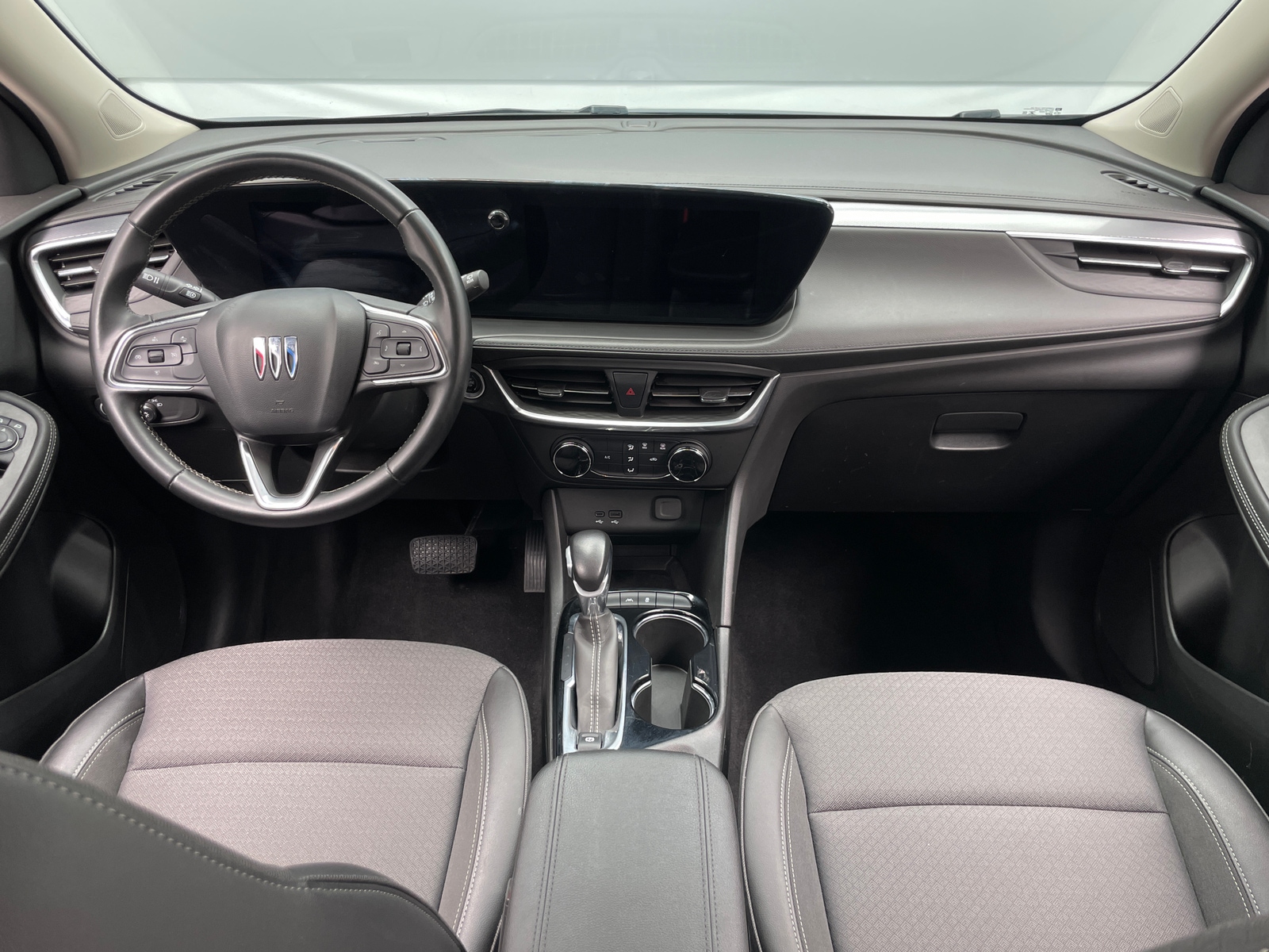 Thumbnail: 2024 Buick Encore GX - 3