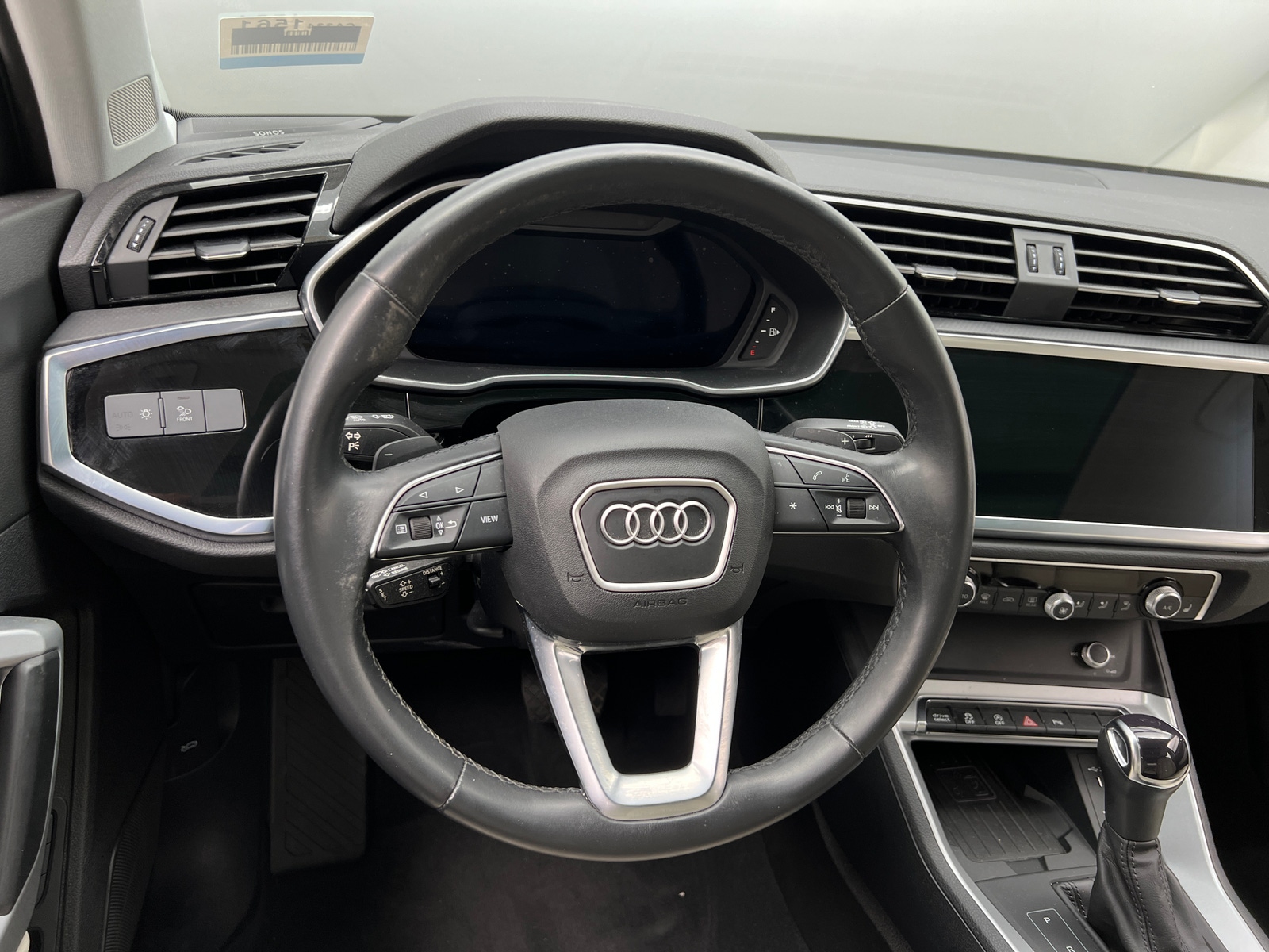 Thumbnail: 2022 Audi Q3 - 4