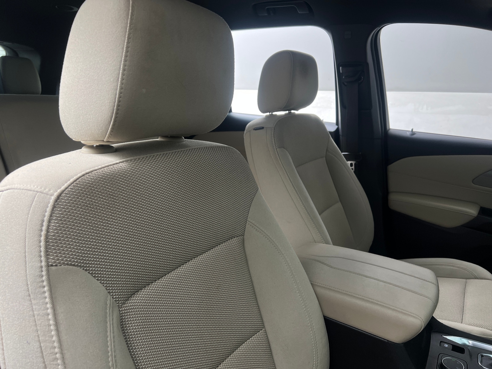 Thumbnail: 2023 Chevrolet Traverse - 2