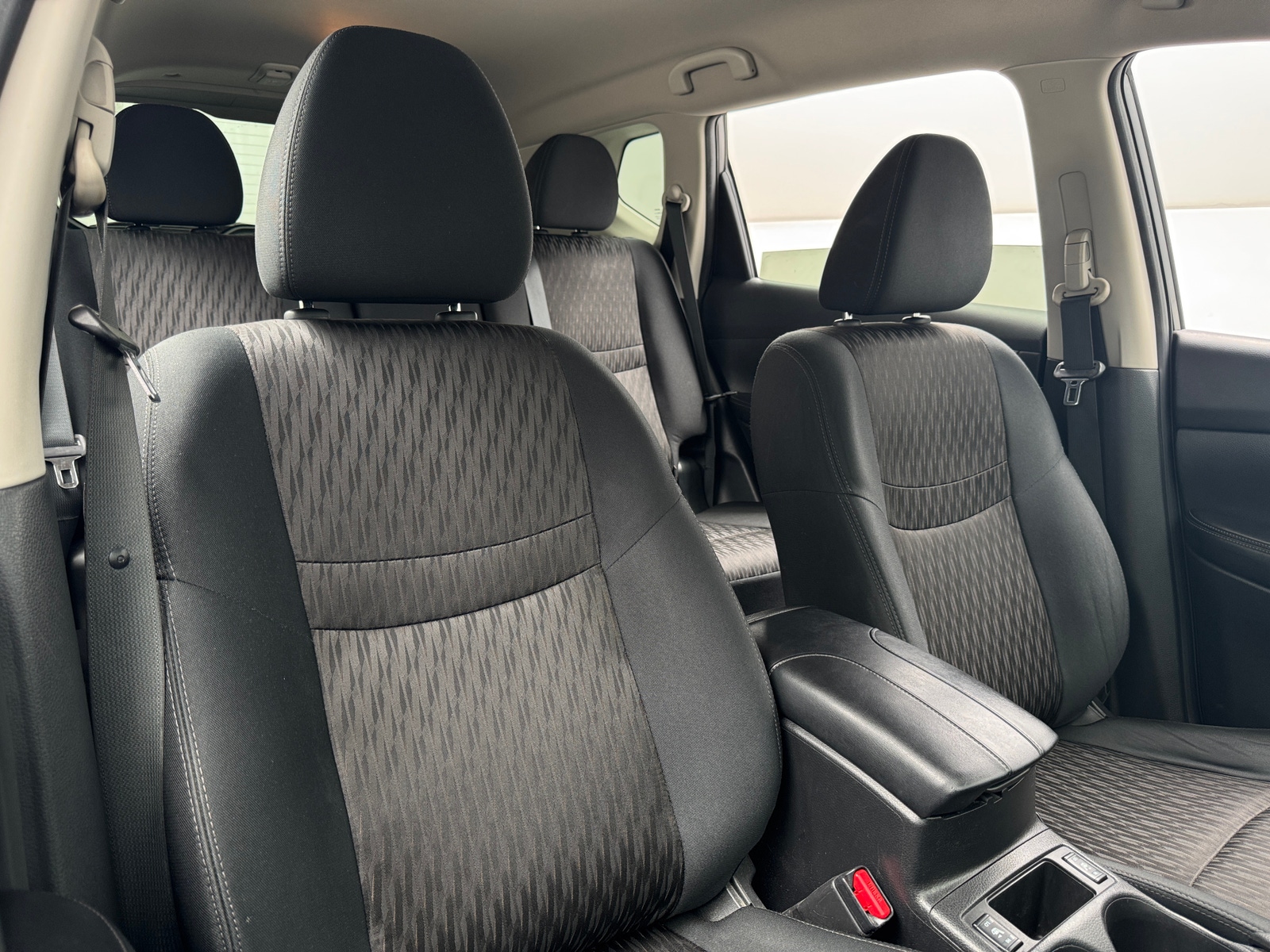 Thumbnail: 2019 Nissan Rogue - 2