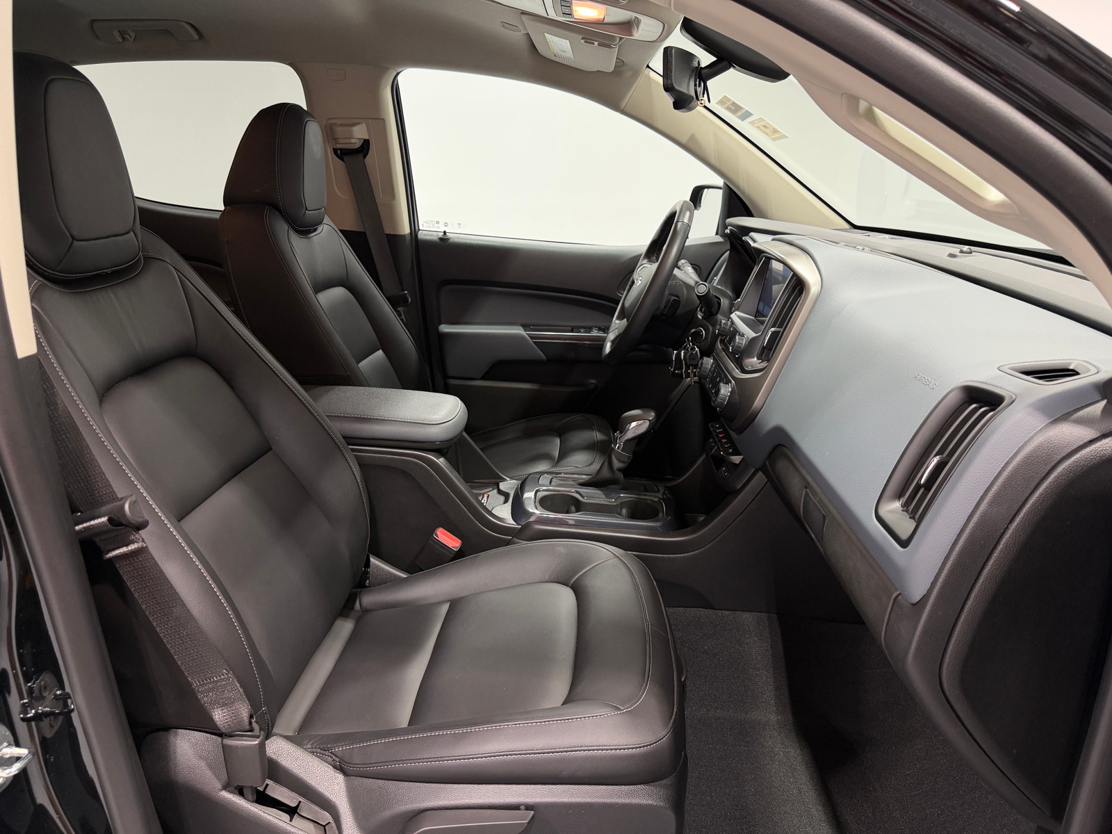 Thumbnail: 2022 Chevrolet Colorado - 2