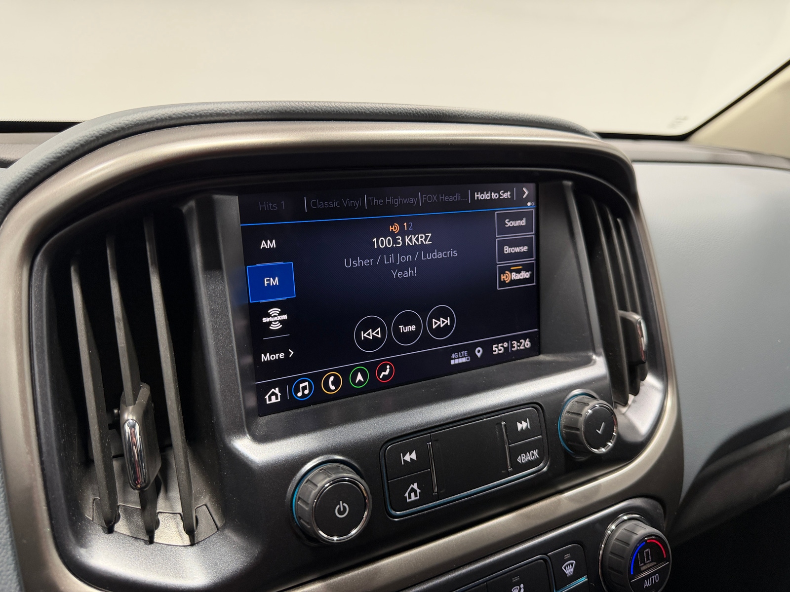 Thumbnail: 2022 Chevrolet Colorado - 4