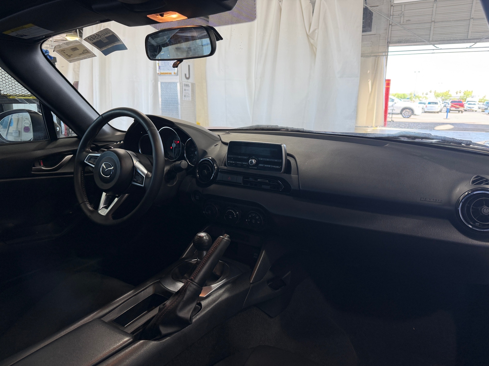 Thumbnail: 2016 Mazda MX-5 Miata - 3