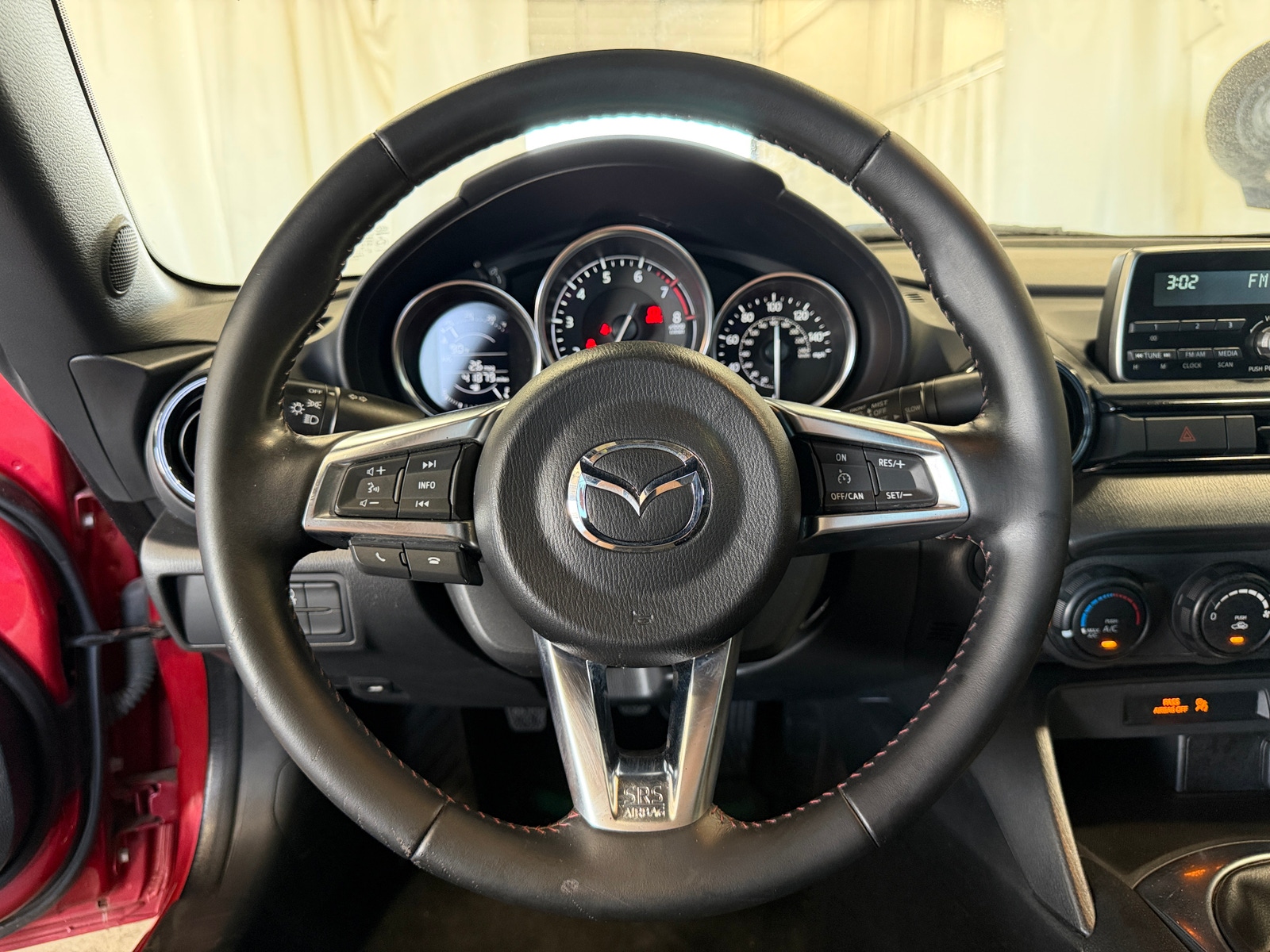 Thumbnail: 2016 Mazda MX-5 Miata - 5