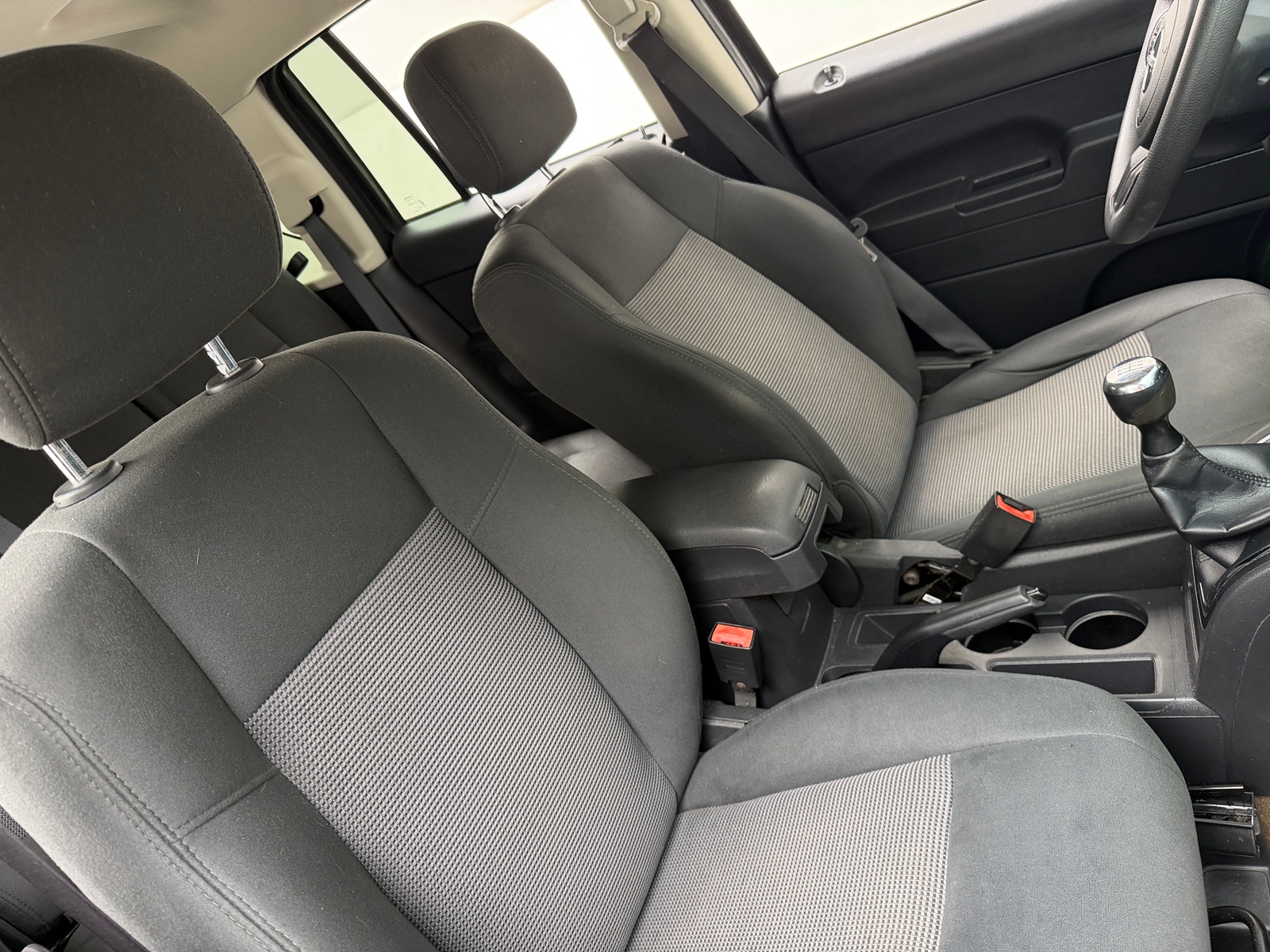 Thumbnail: 2015 Jeep Compass - 2