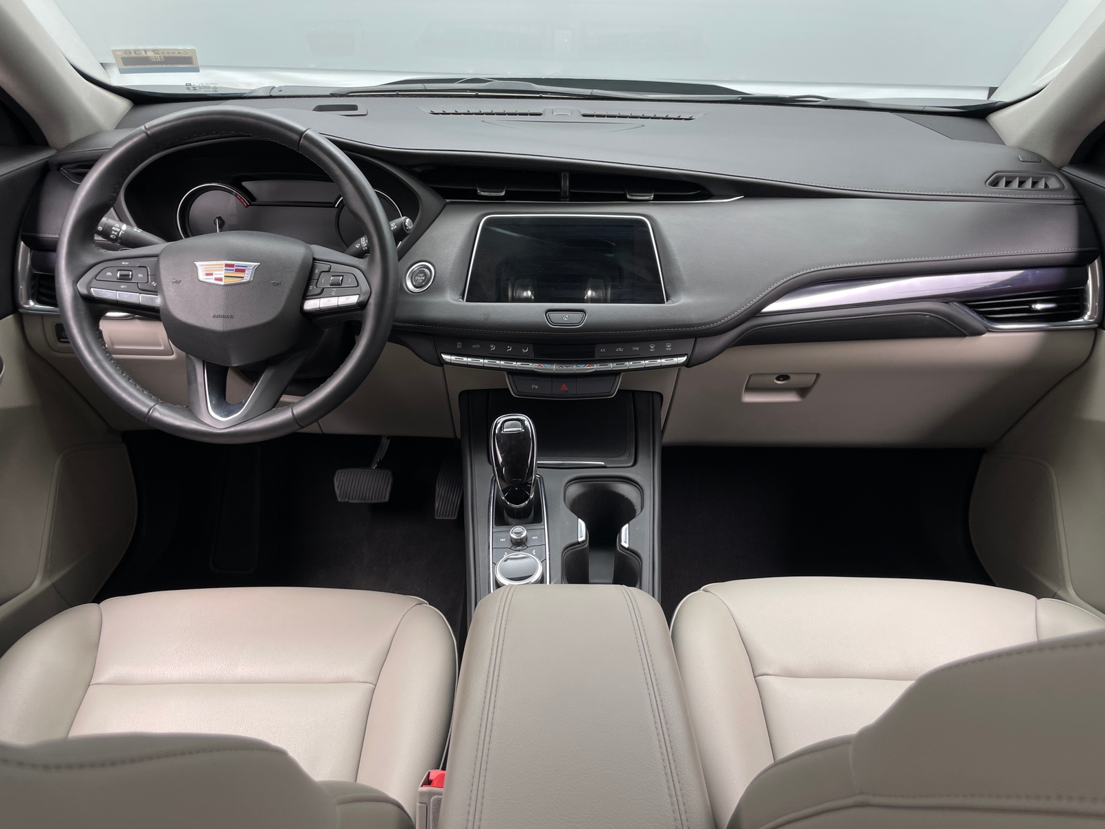 Thumbnail: 2023 Cadillac XT4 - 2
