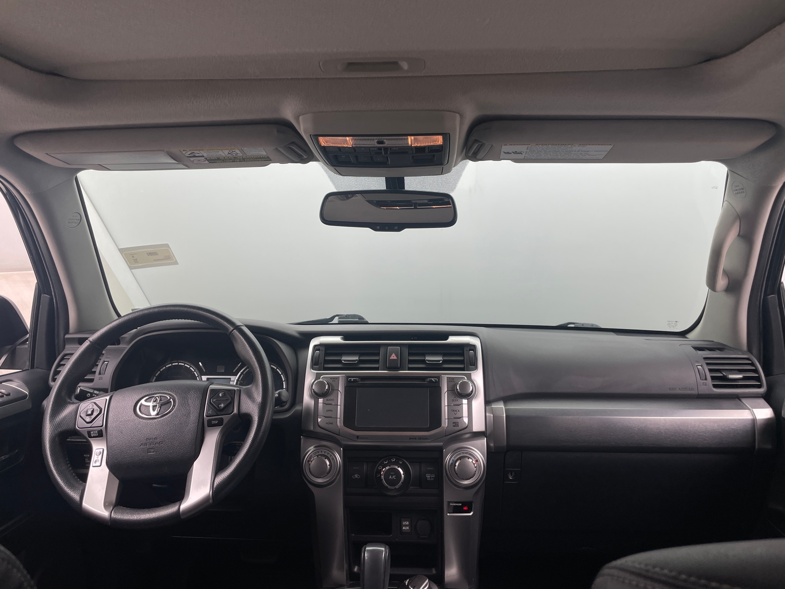 Thumbnail: 2016 Toyota 4Runner - 3