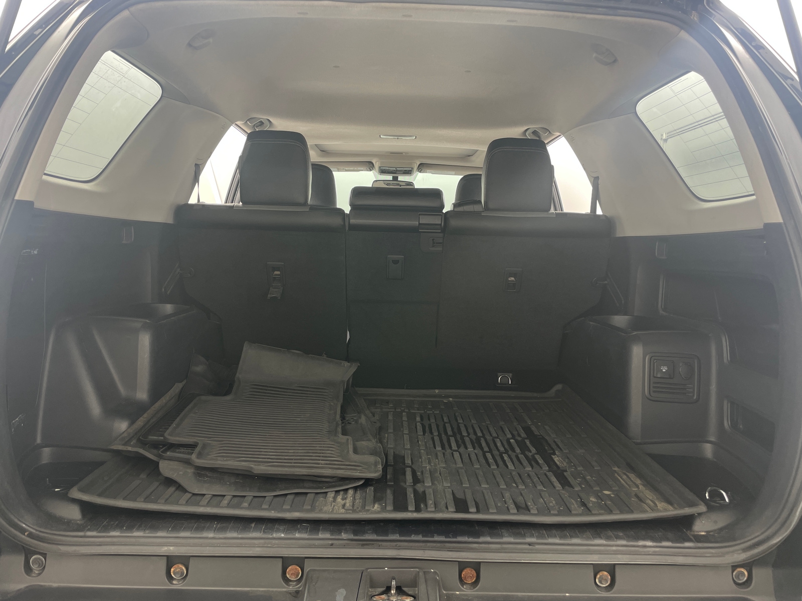 Thumbnail: 2016 Toyota 4Runner - 7