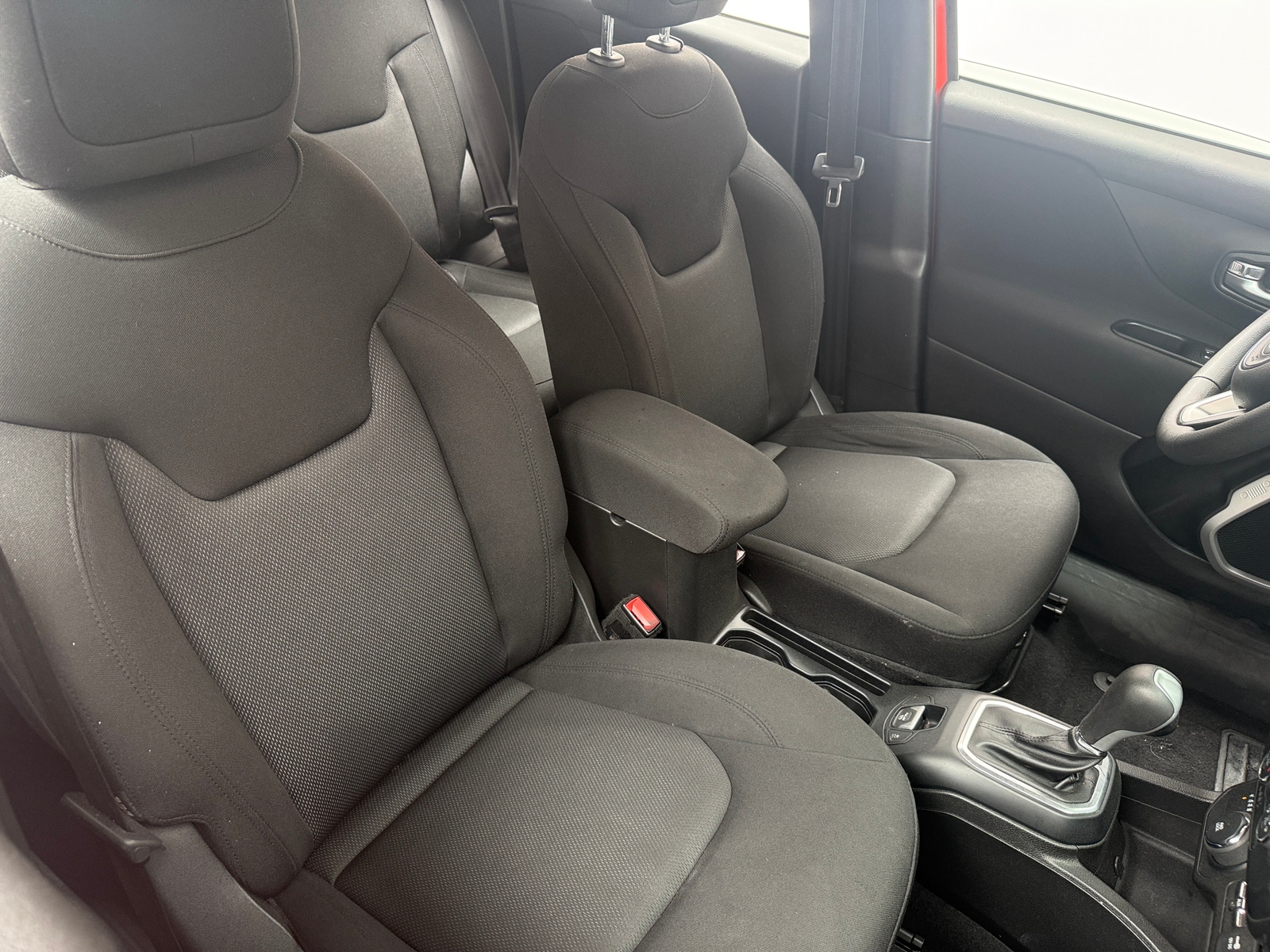 Thumbnail: 2018 Jeep Renegade - 2