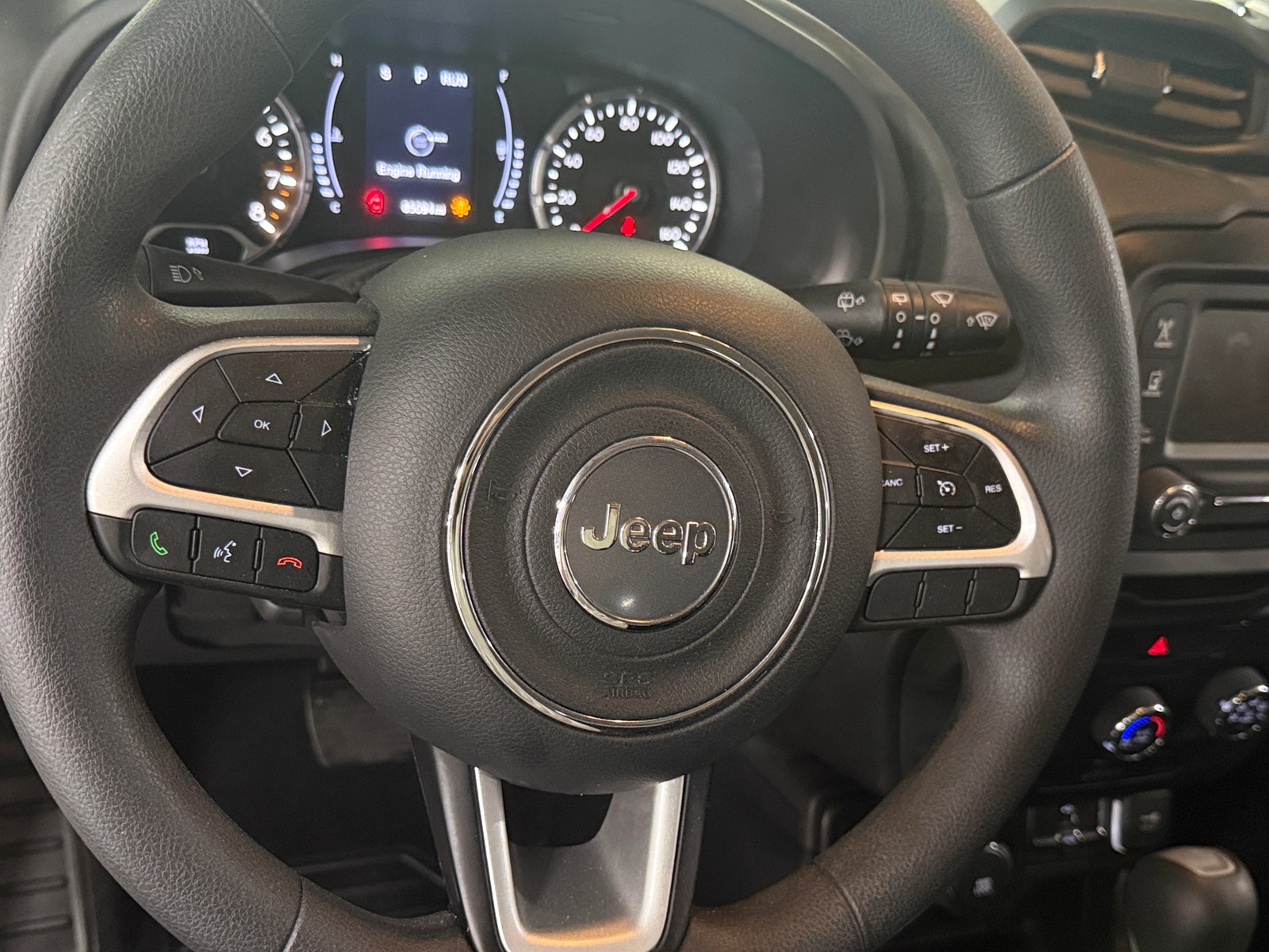 Thumbnail: 2018 Jeep Renegade - 5